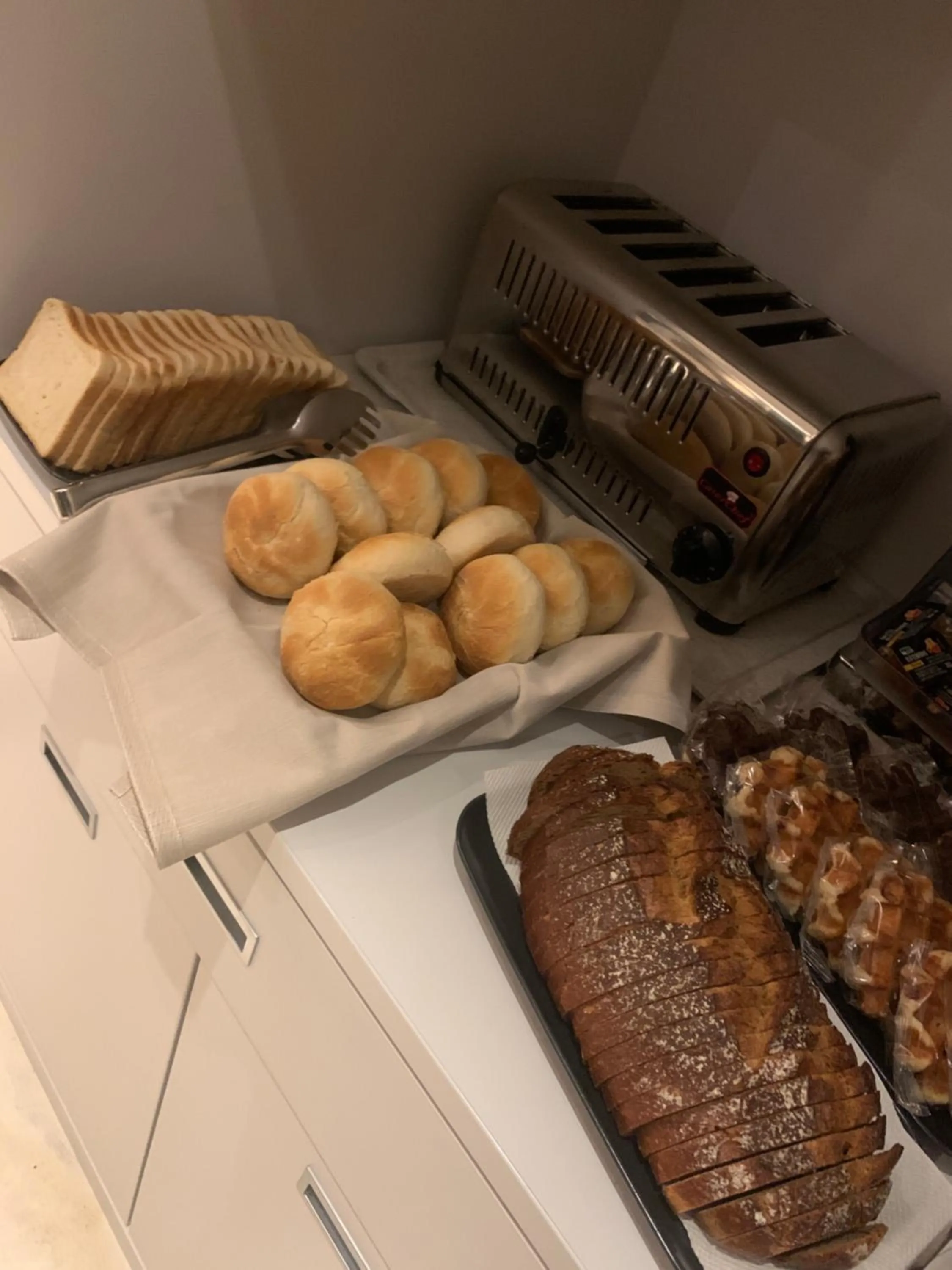 Breakfast in Auberge La Veranda