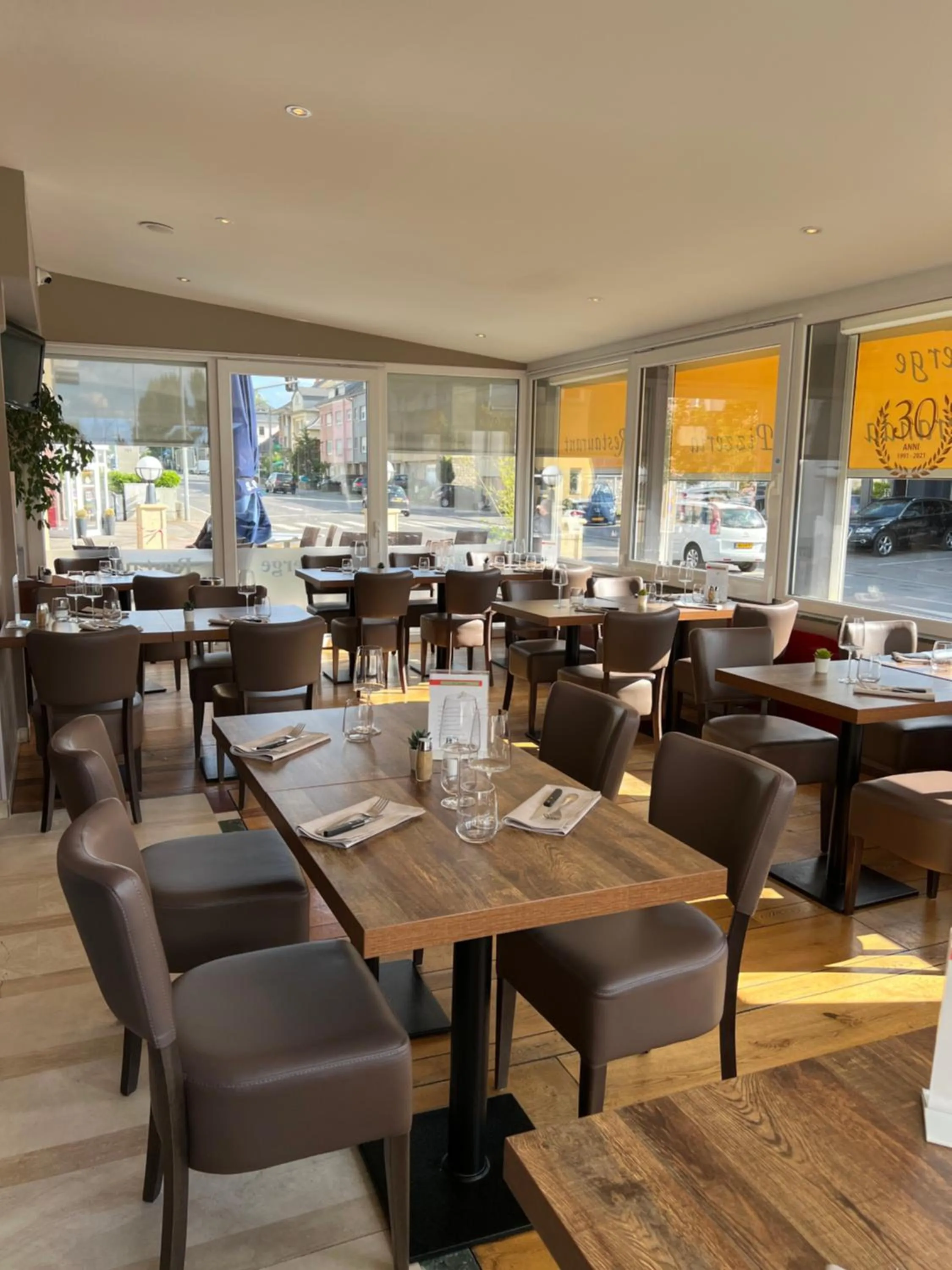 Restaurant/places to eat in Auberge La Veranda