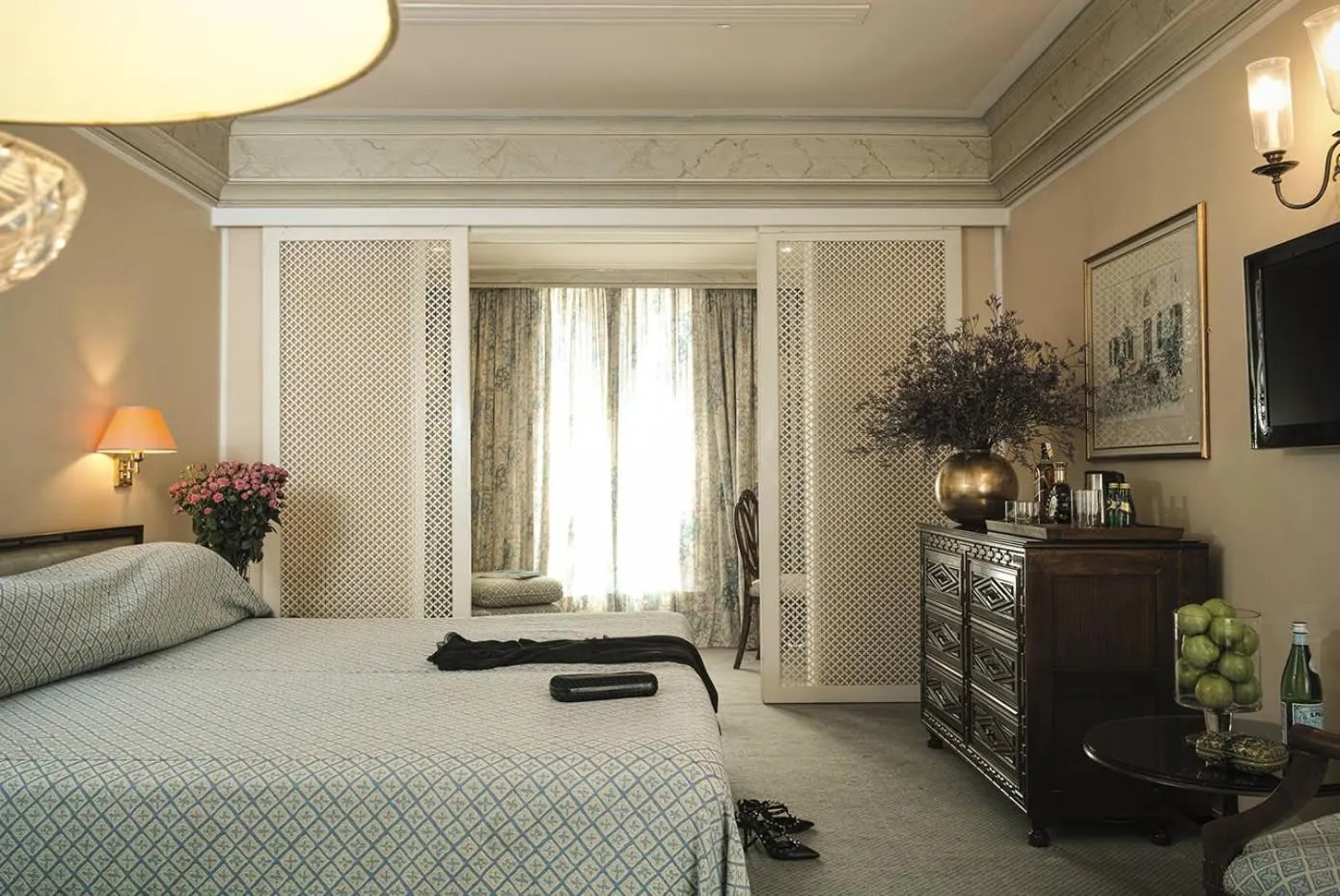 Bedroom, Bed in Hotel Al Bustan