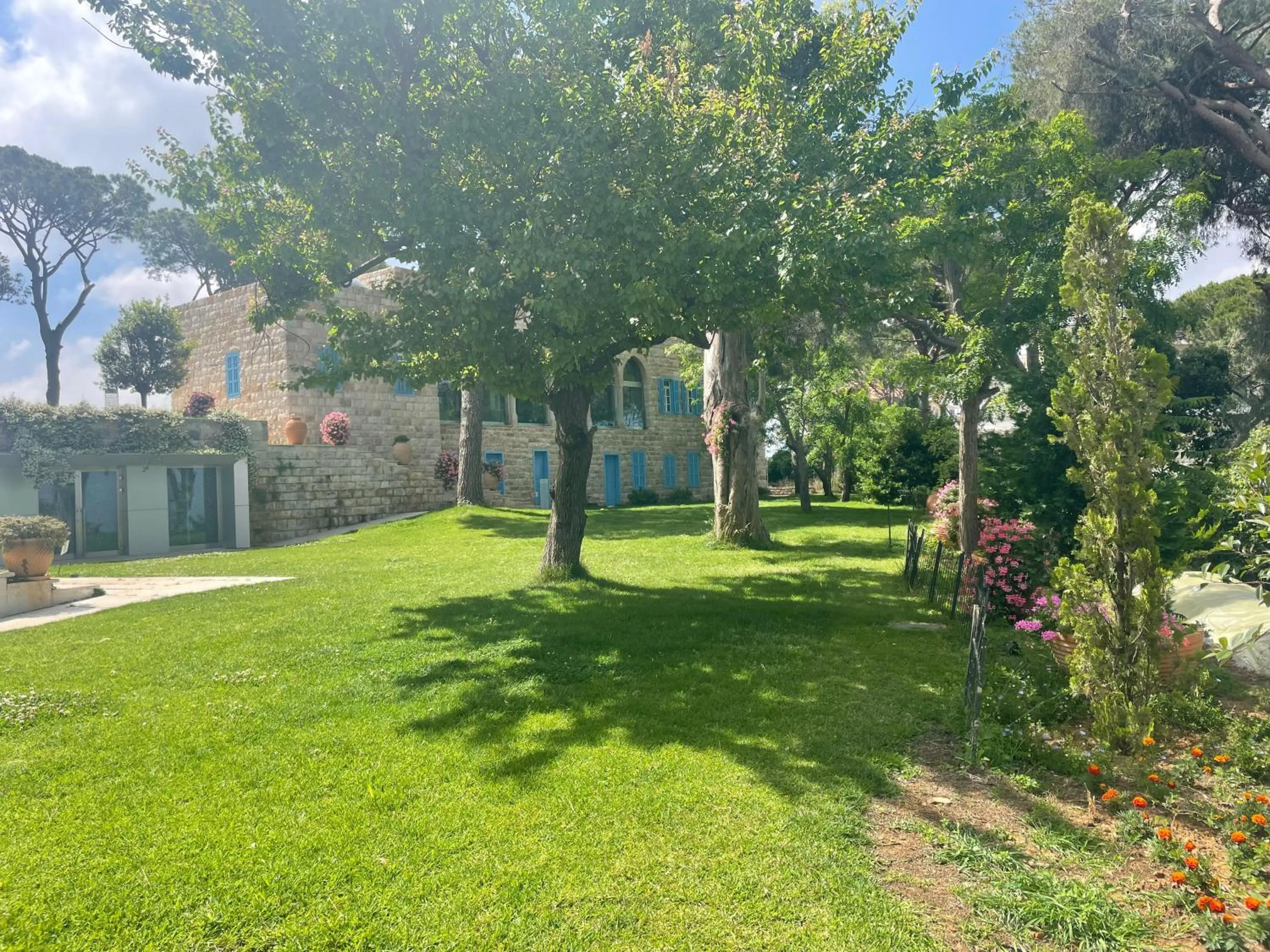 Garden in Hotel Al Bustan