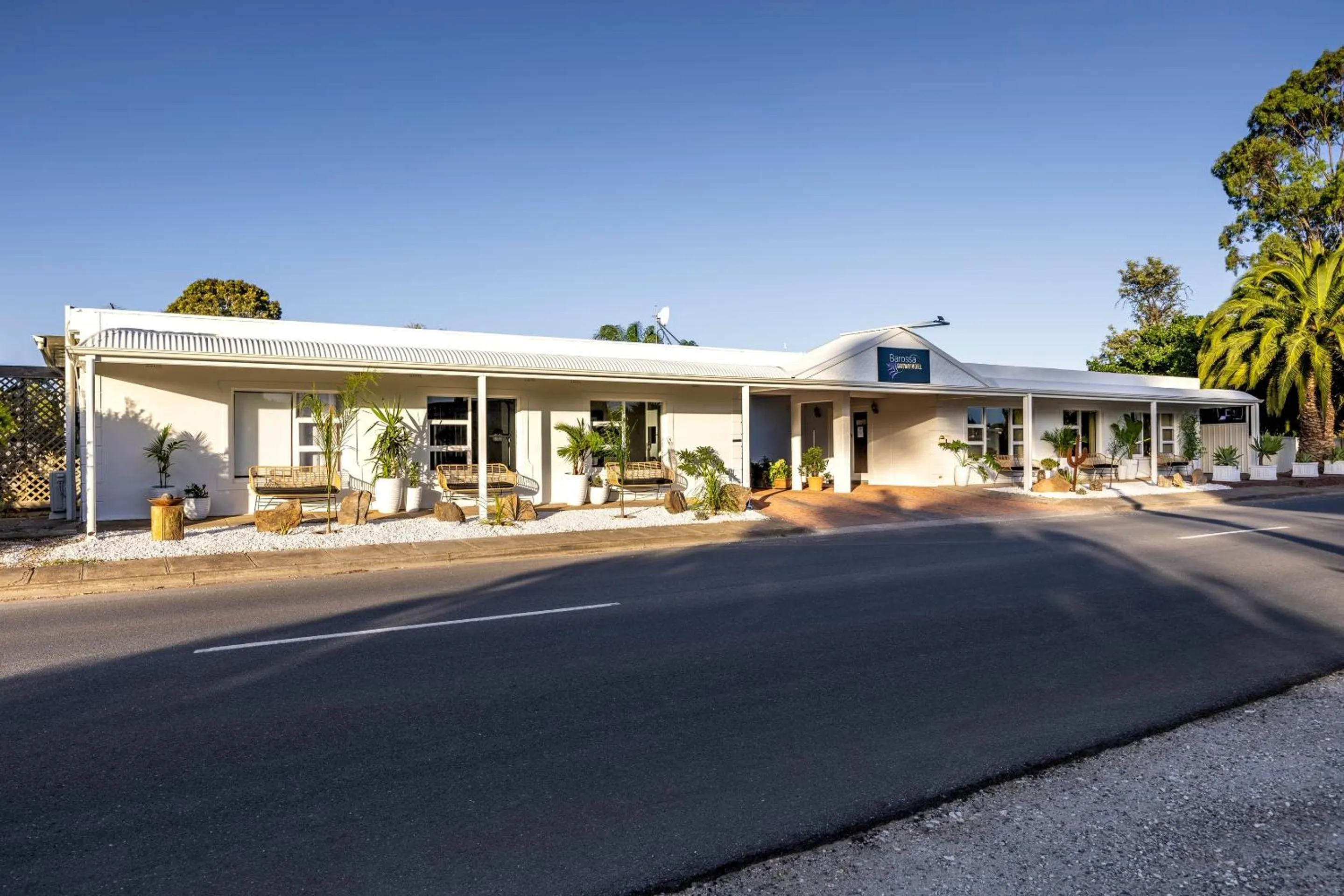 Facade/entrance in Barossa Palms Motel