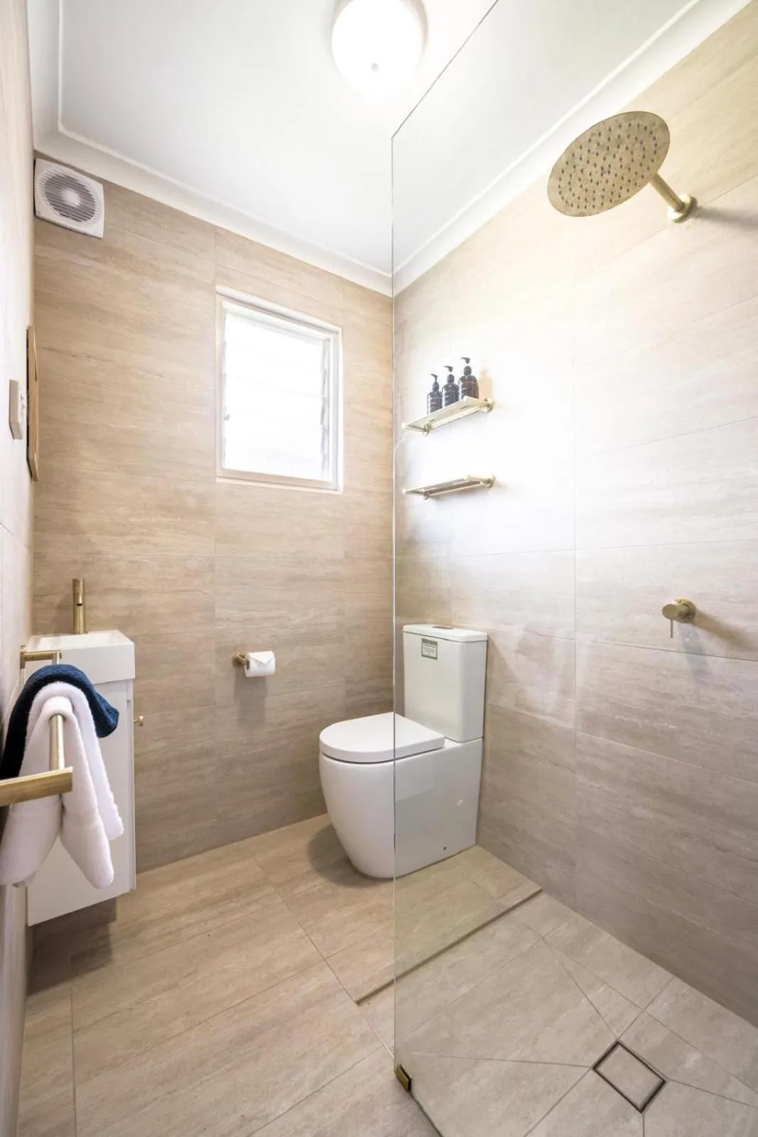 Bathroom in Barossa Palms Motel