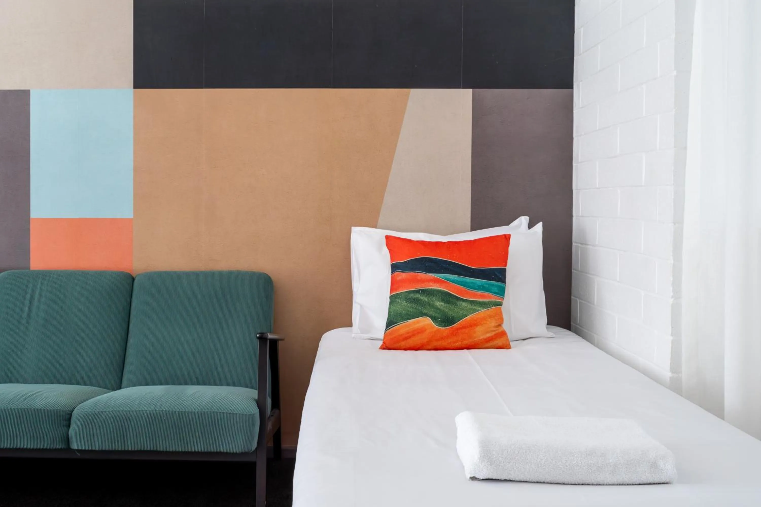 Bed in The Lyndoch Motel