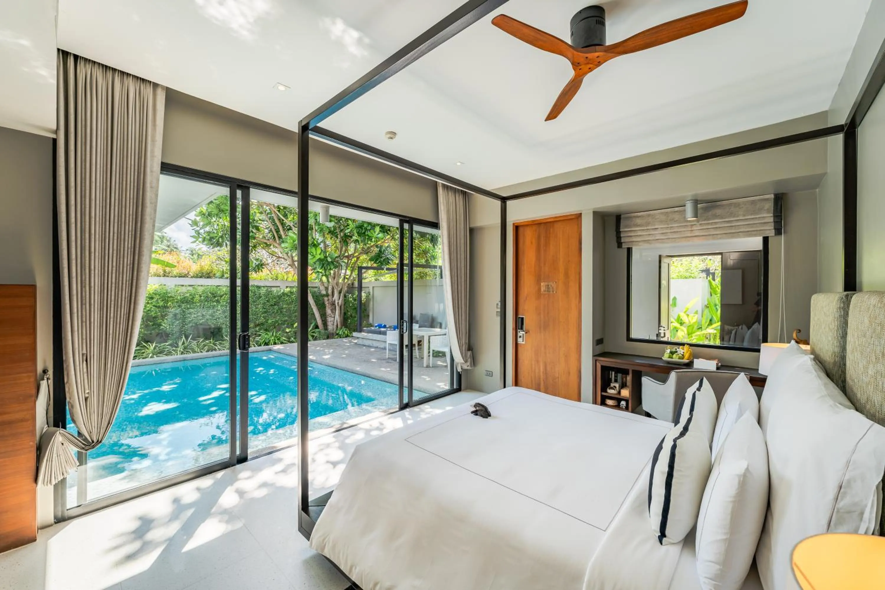 View (from property/room), Bed in Aleenta Phuket - Phang Nga - The Leading Hotels of the World