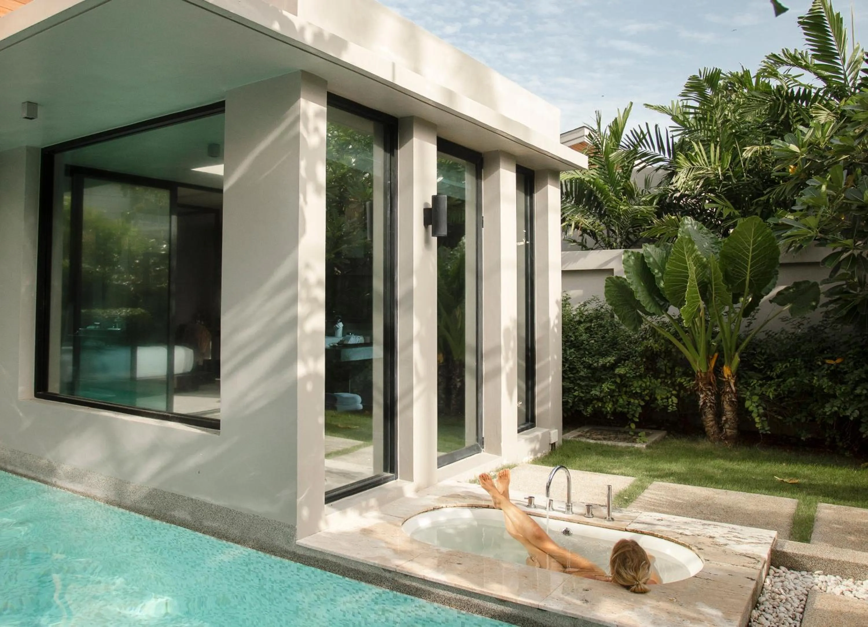 Garden in Aleenta Phuket - Phang Nga - The Leading Hotels of the World