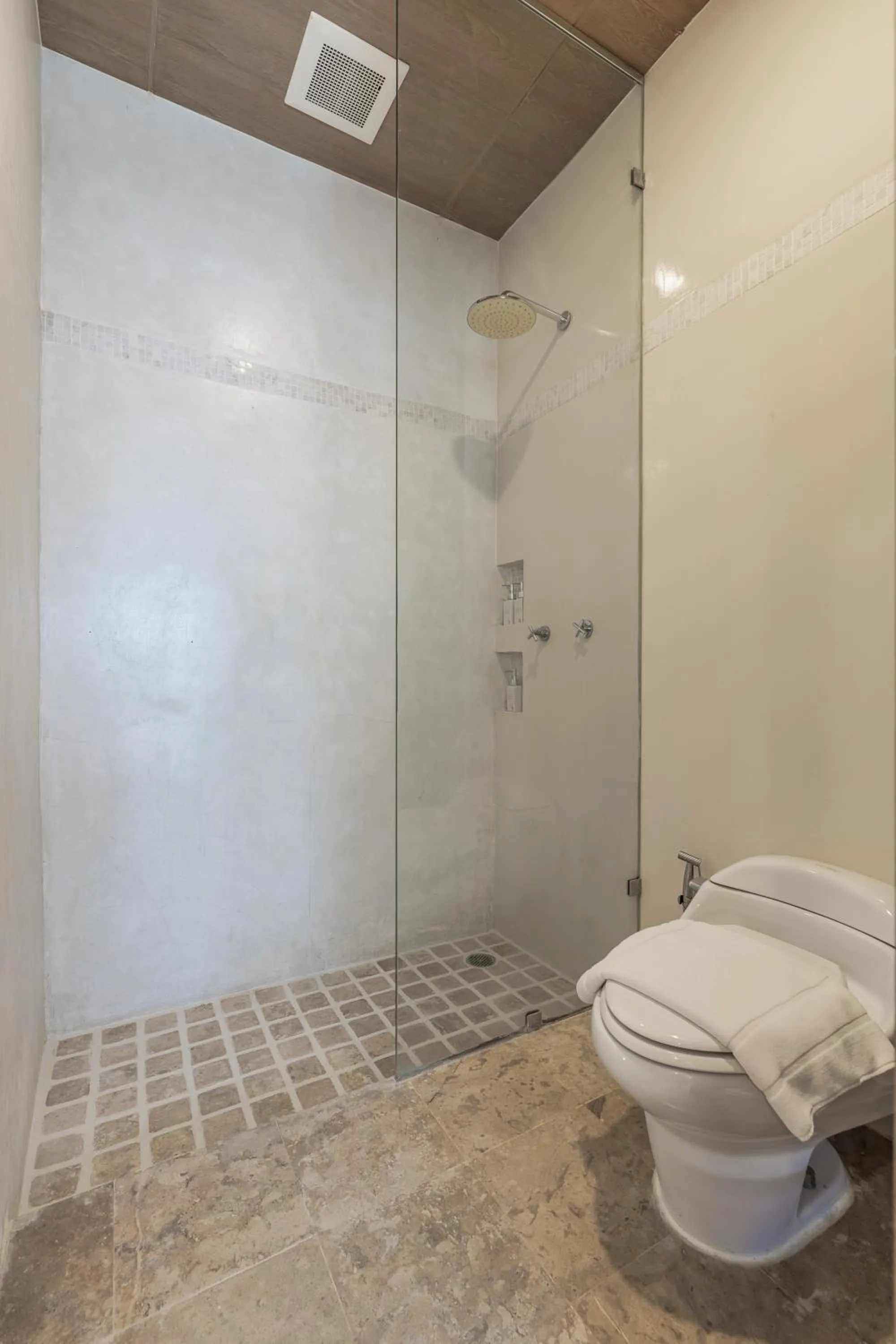 Toilet in Aleenta Phuket - Phang Nga - The Leading Hotels of the World