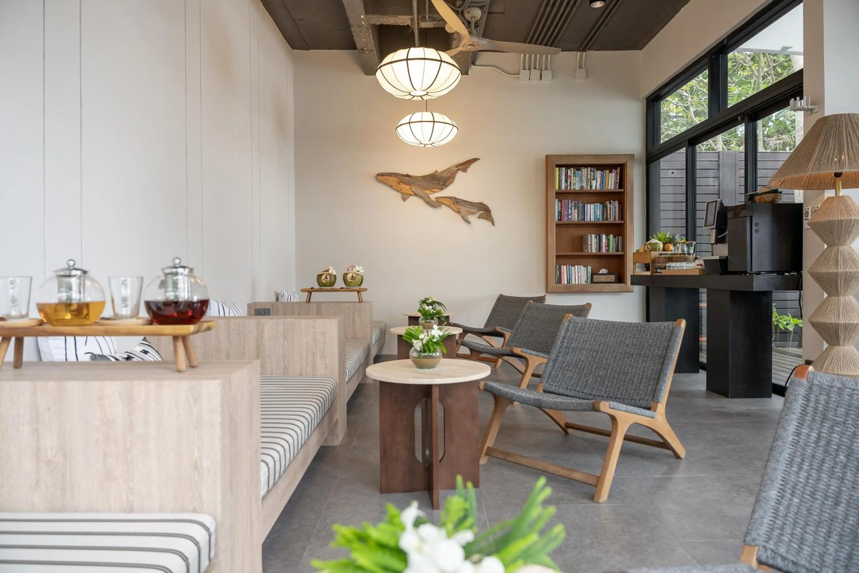 Lounge or bar in Aleenta Phuket - Phang Nga - The Leading Hotels of the World