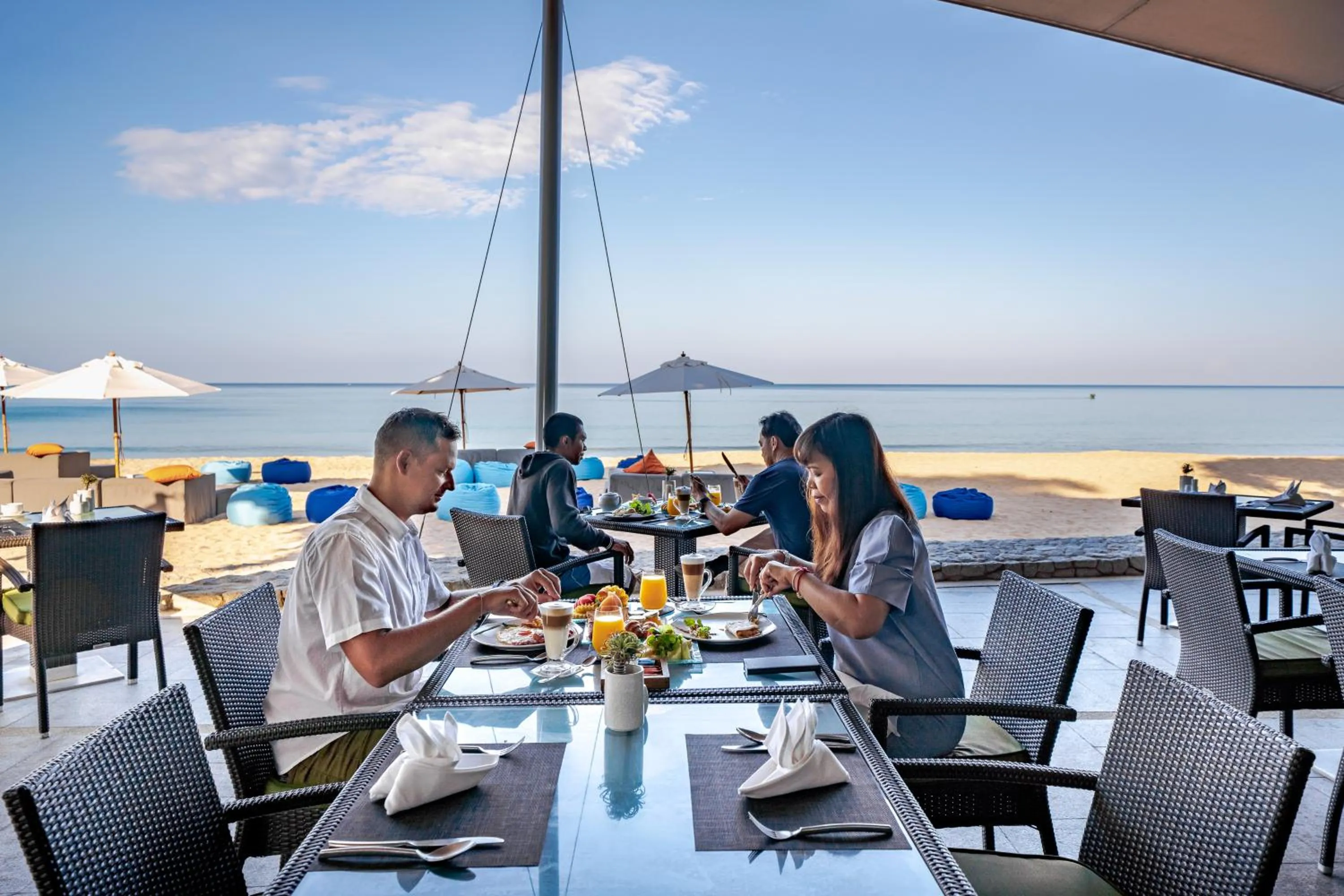 Restaurant/places to eat in Aleenta Phuket - Phang Nga - The Leading Hotels of the World