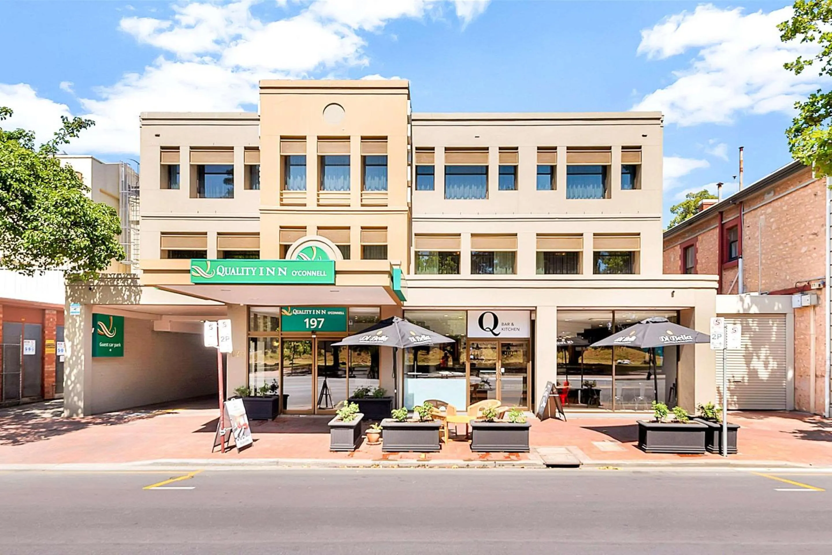 Property Building in Quality Inn O'Connell
