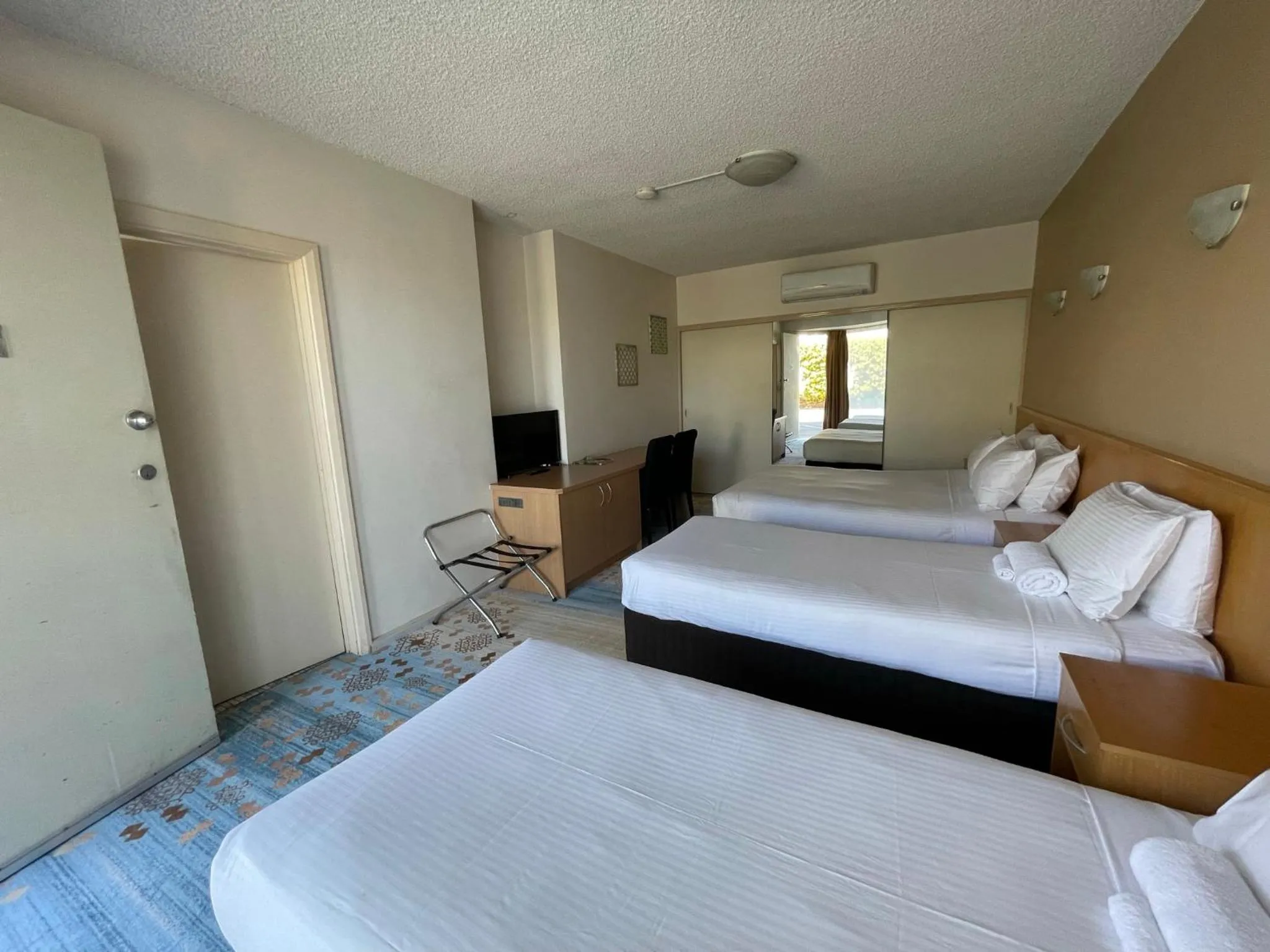 Bed in Haven Marina Motel