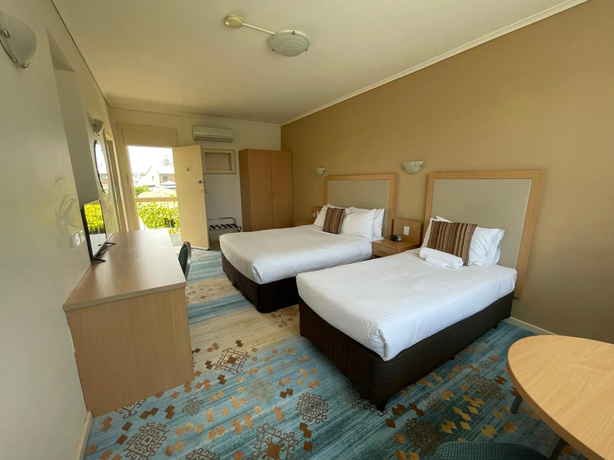 Bed in Haven Marina Motel