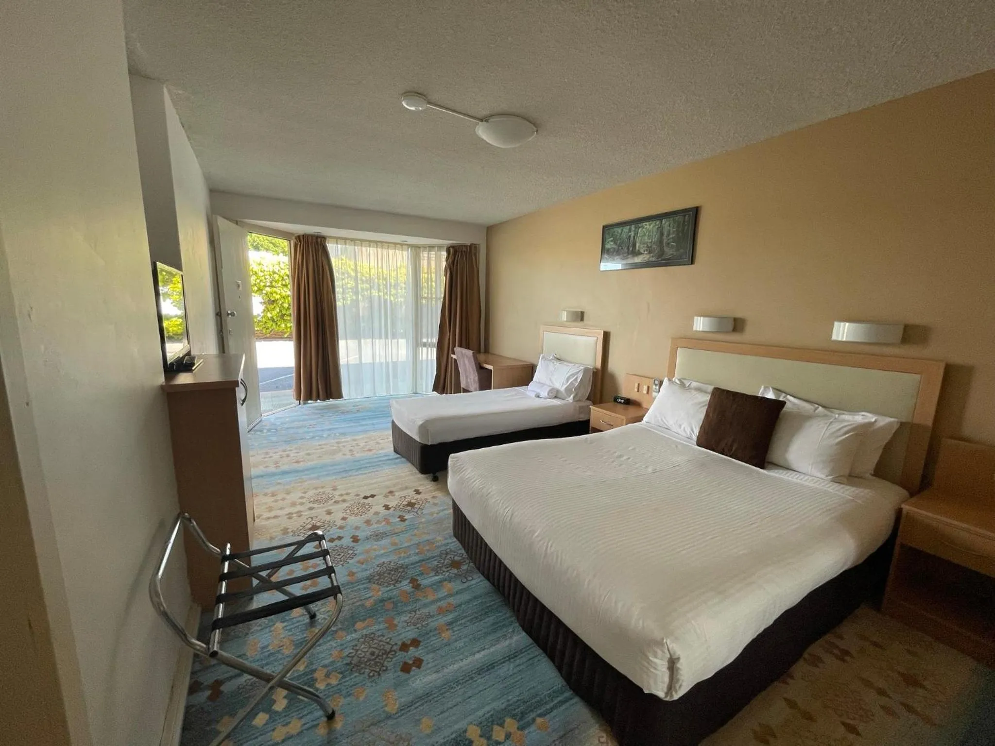 Bed in Haven Marina Motel