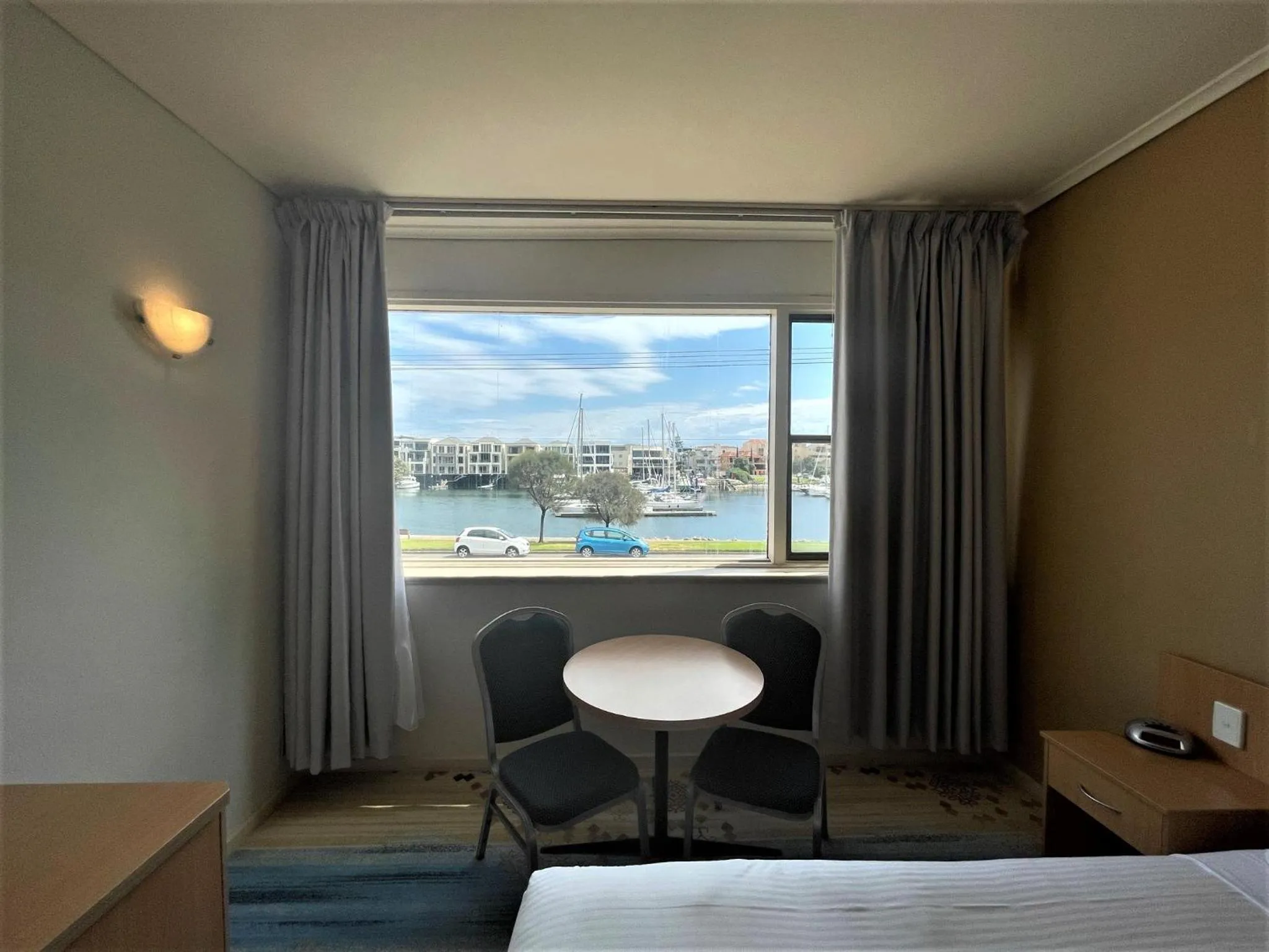 Bed in Haven Marina Motel