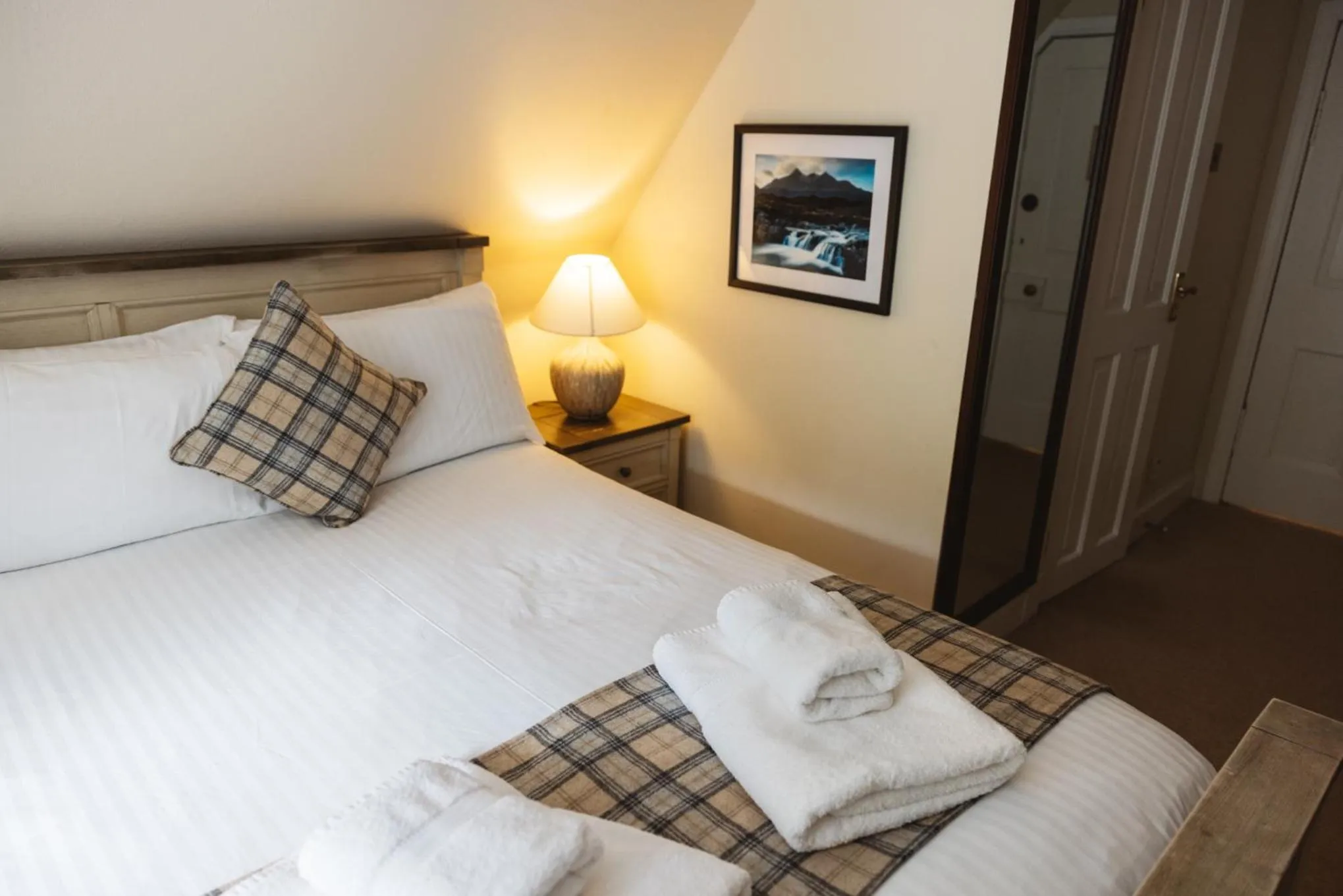 Bed in Greshornish House Hotel