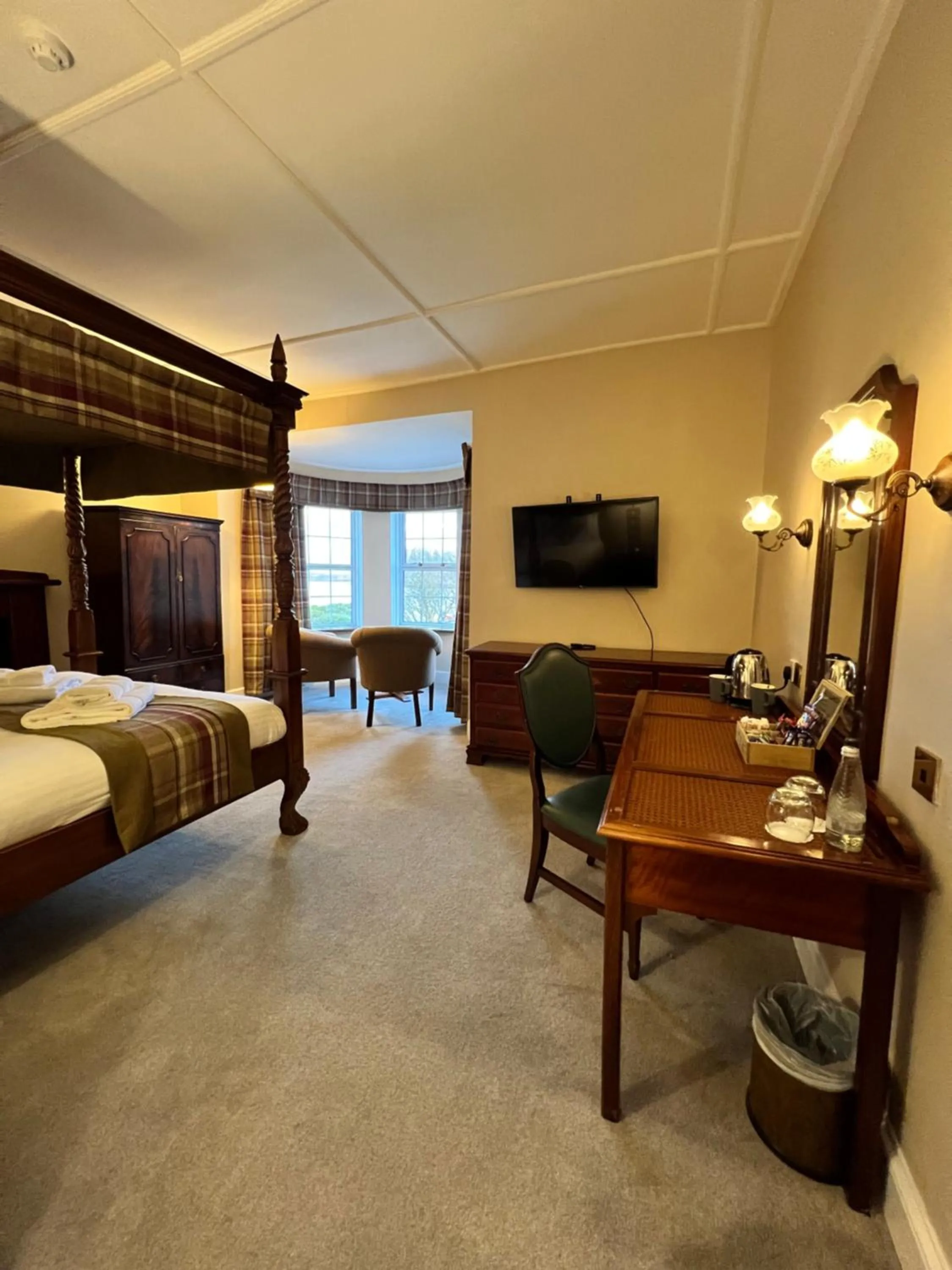 Bed in Greshornish House Hotel