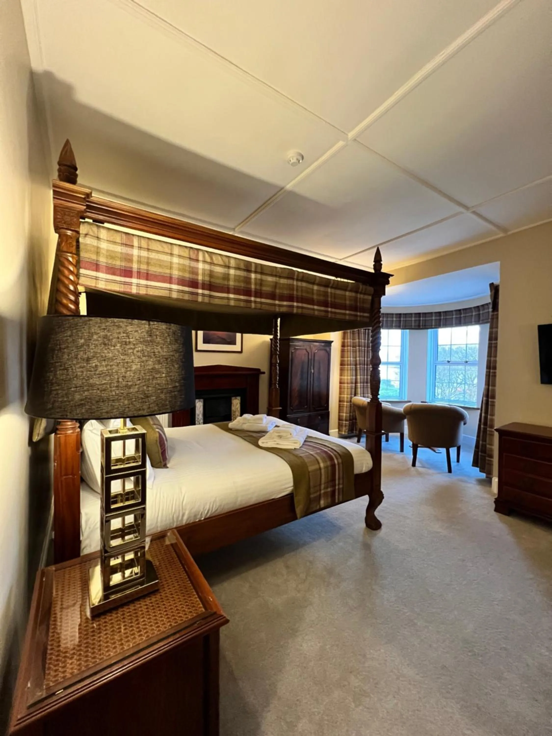 Bed in Greshornish House Hotel