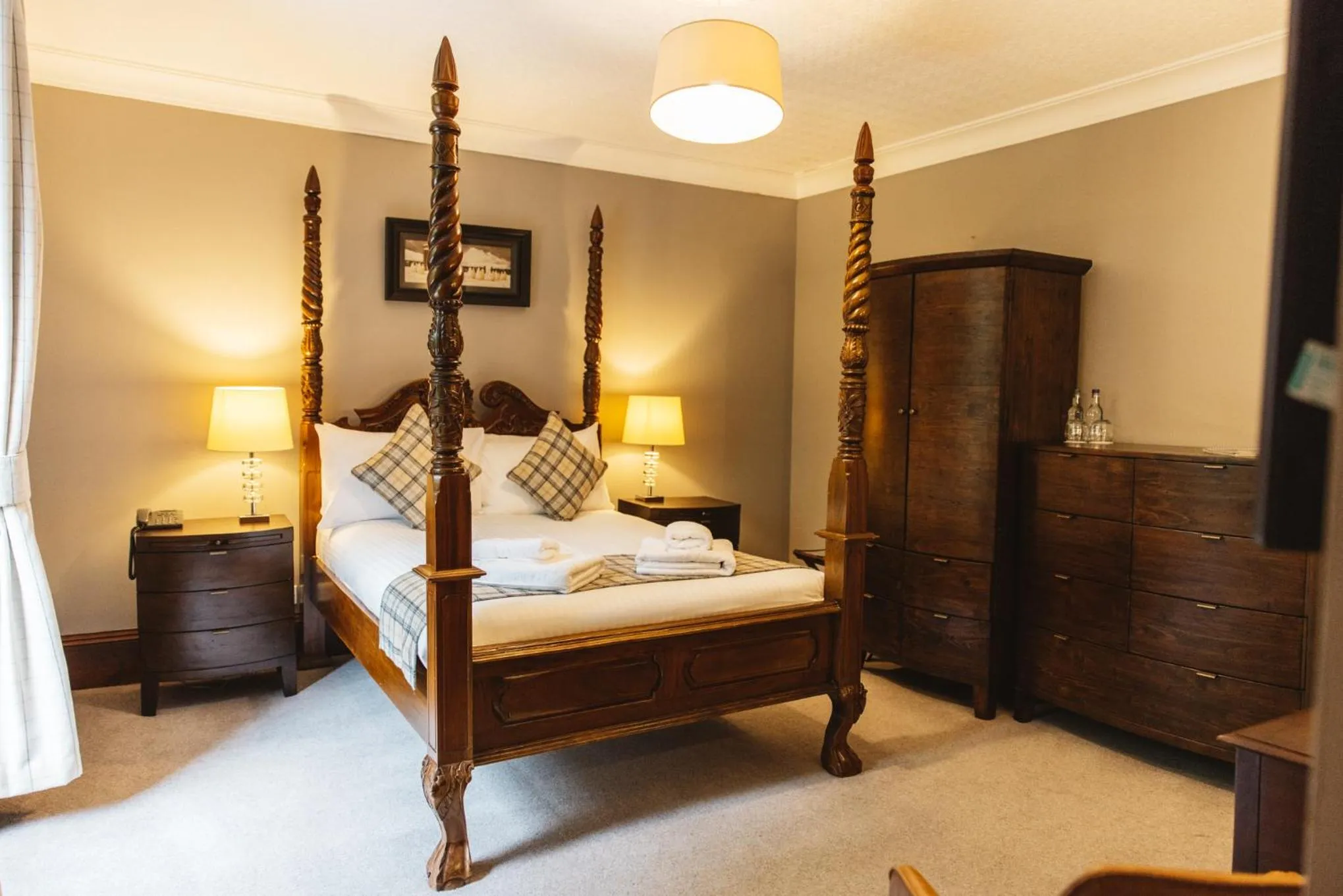 Bed in Greshornish House Hotel