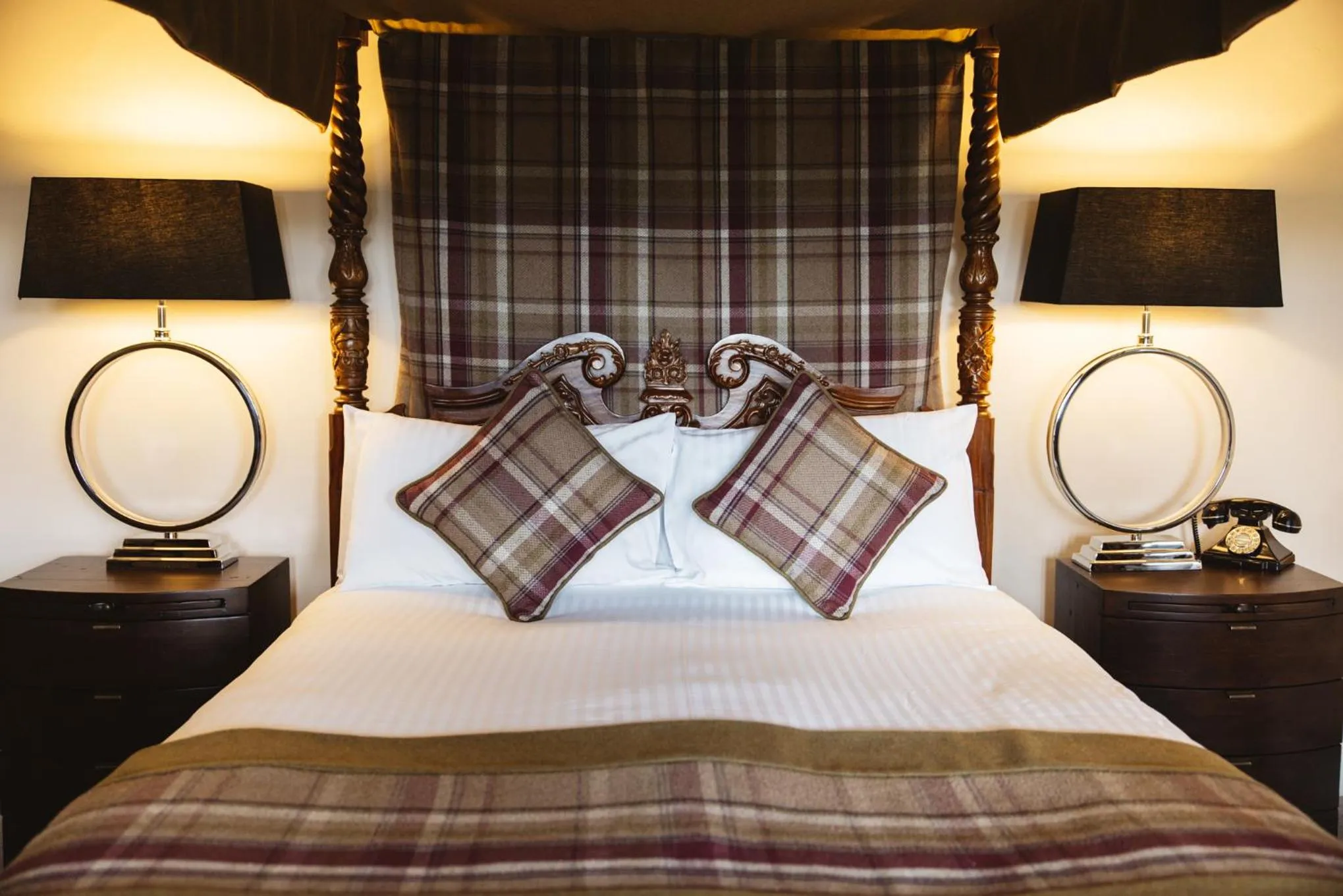 Bed in Greshornish House Hotel