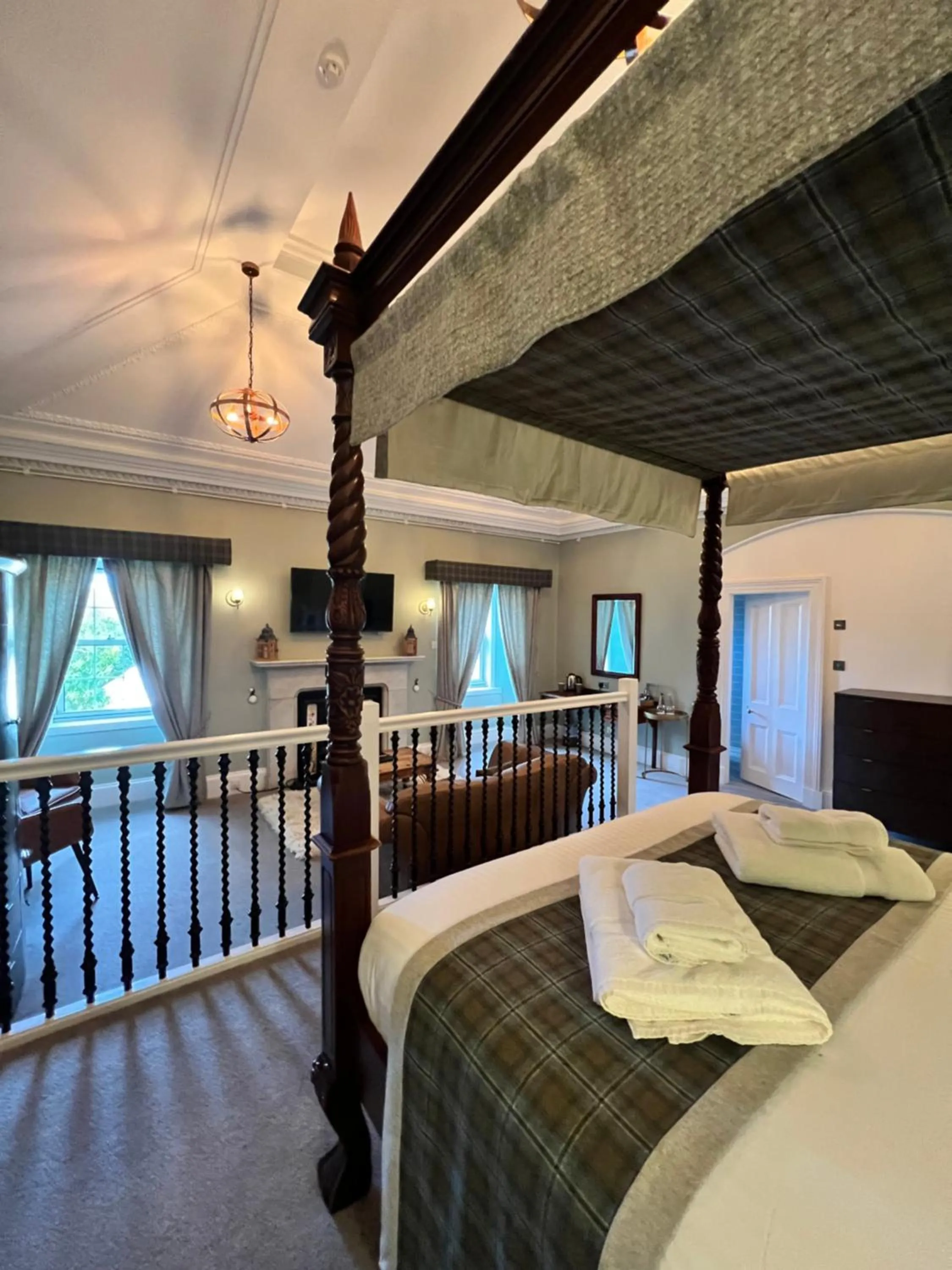 Bed in Greshornish House Hotel