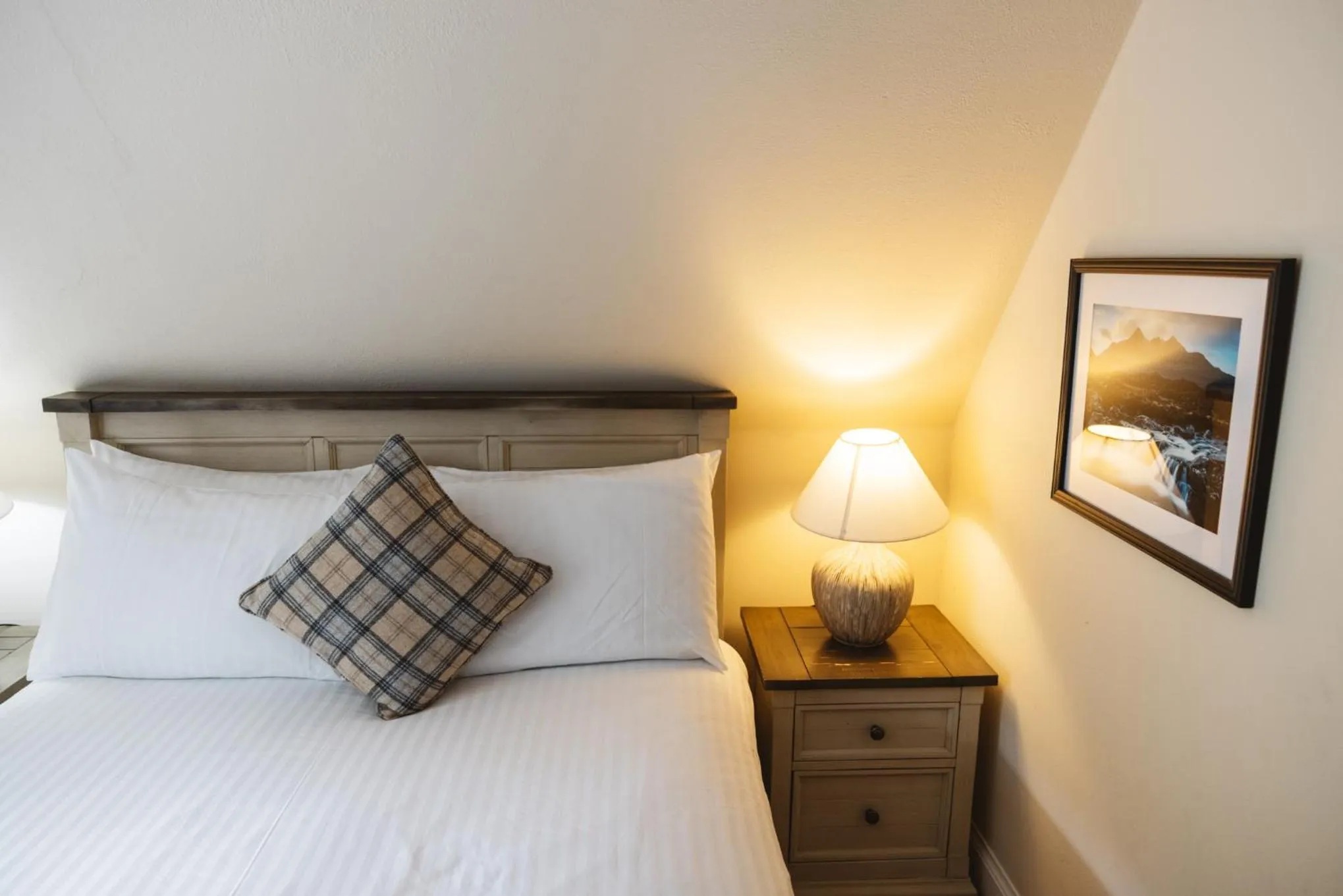 Bed in Greshornish House Hotel