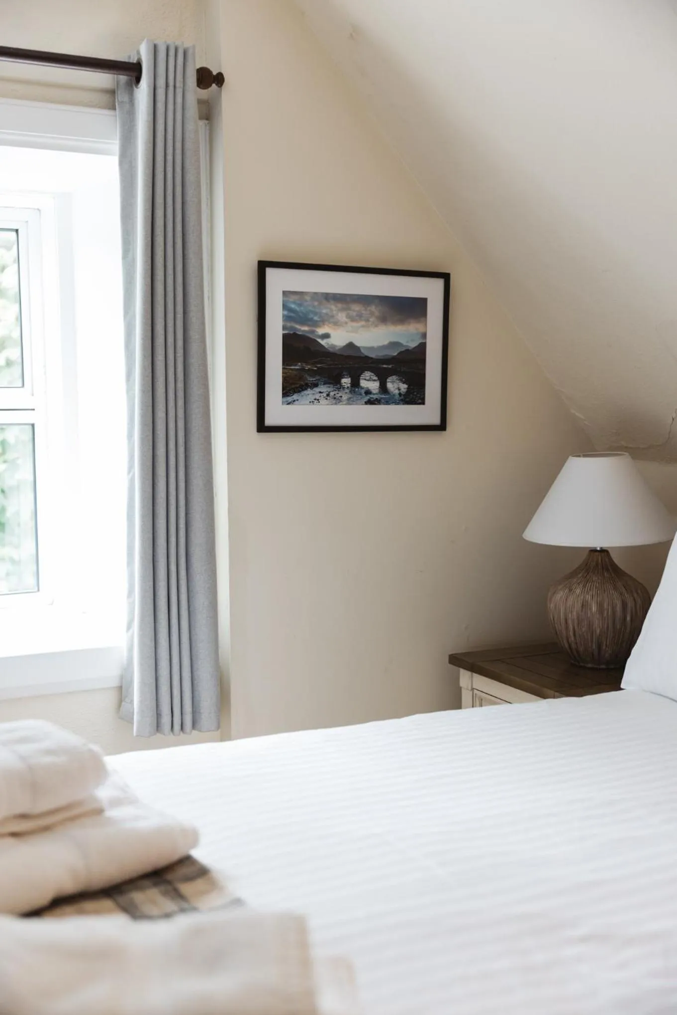 Bed in Greshornish House Hotel