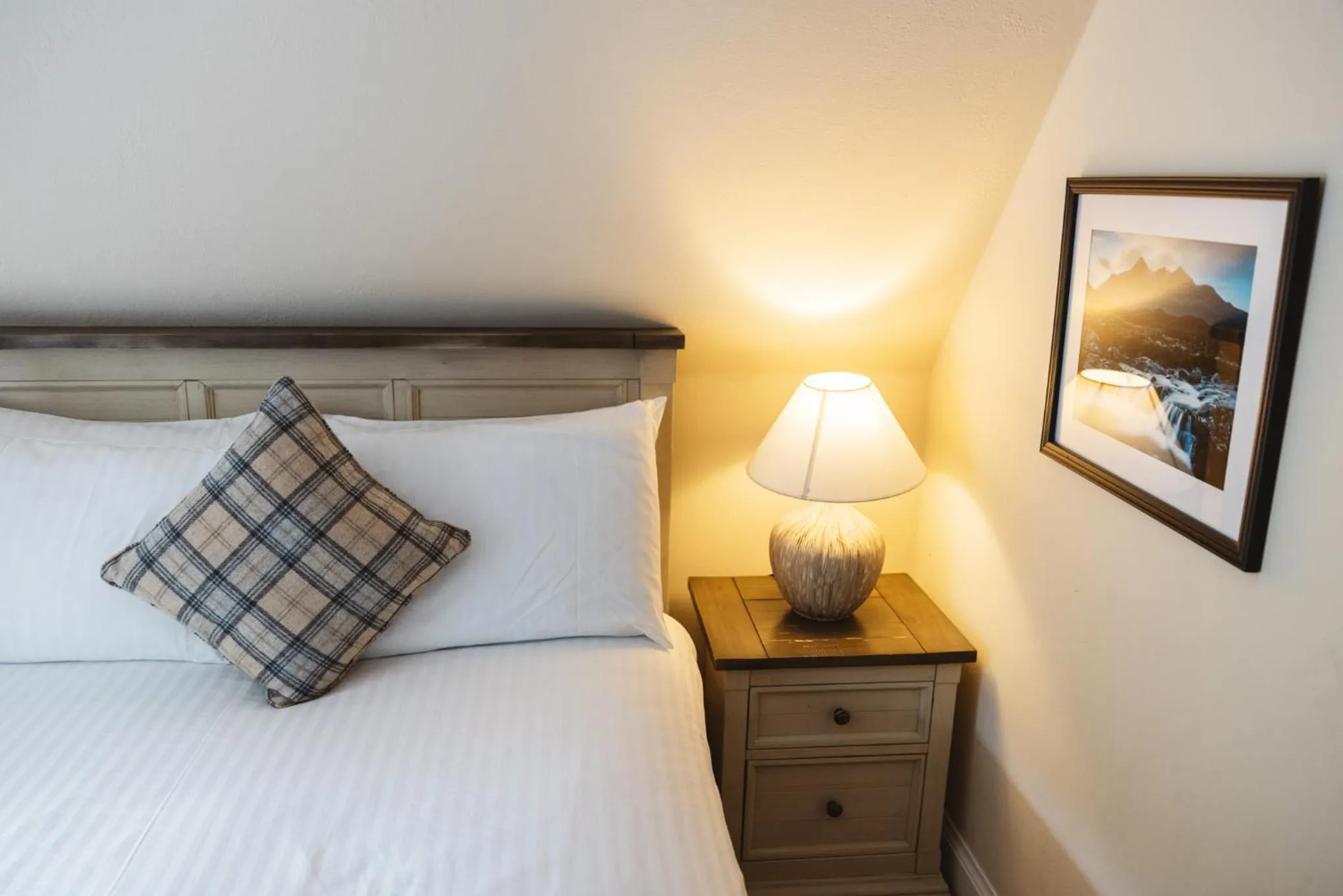 Bed in Greshornish House Hotel