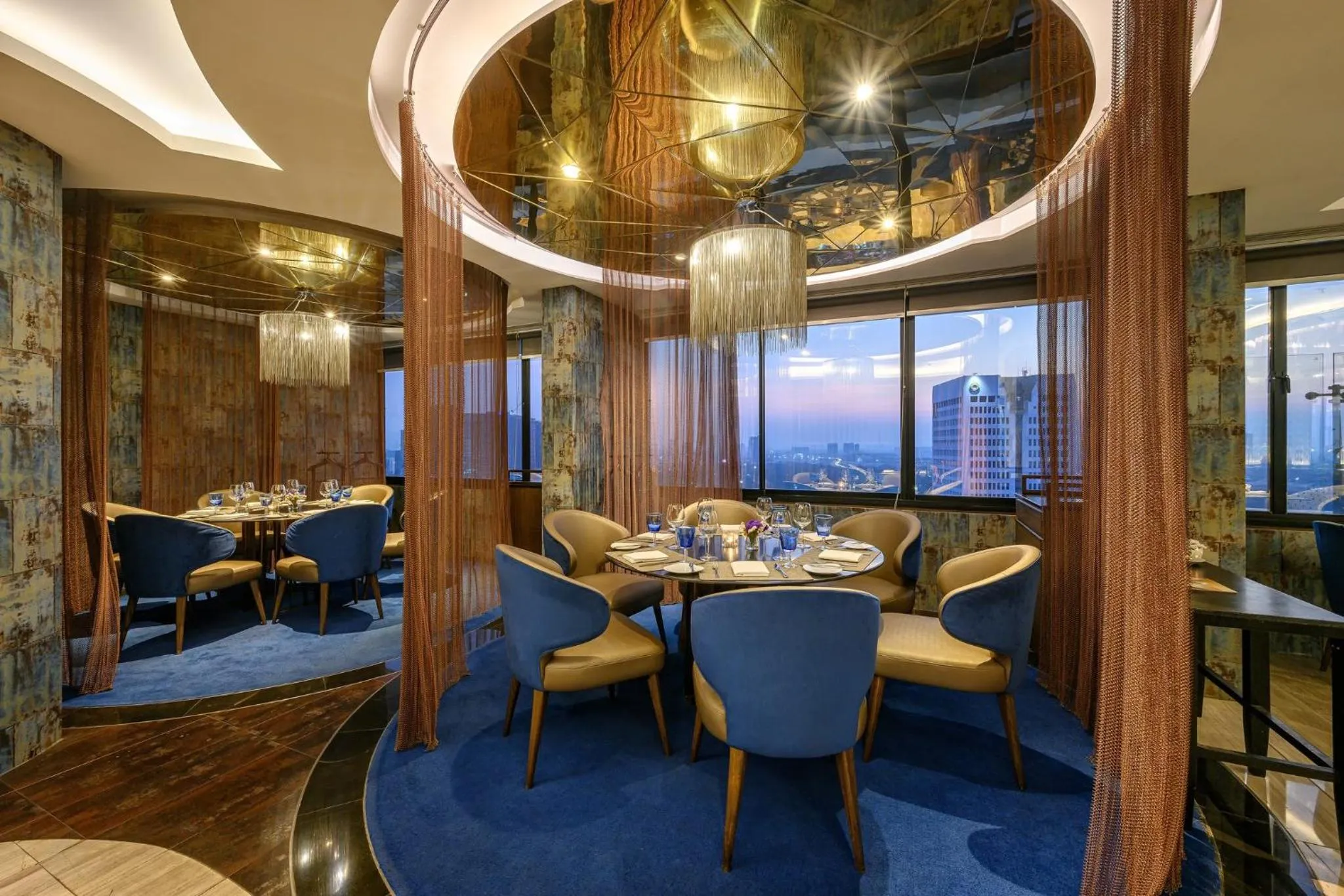 Restaurant/places to eat in Centara Grand at Central Plaza Ladprao Bangkok