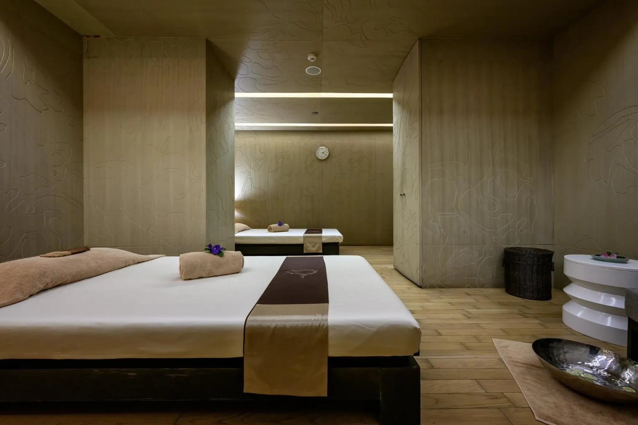 Spa and wellness centre/facilities, Bed in Centara Grand at Central Plaza Ladprao Bangkok