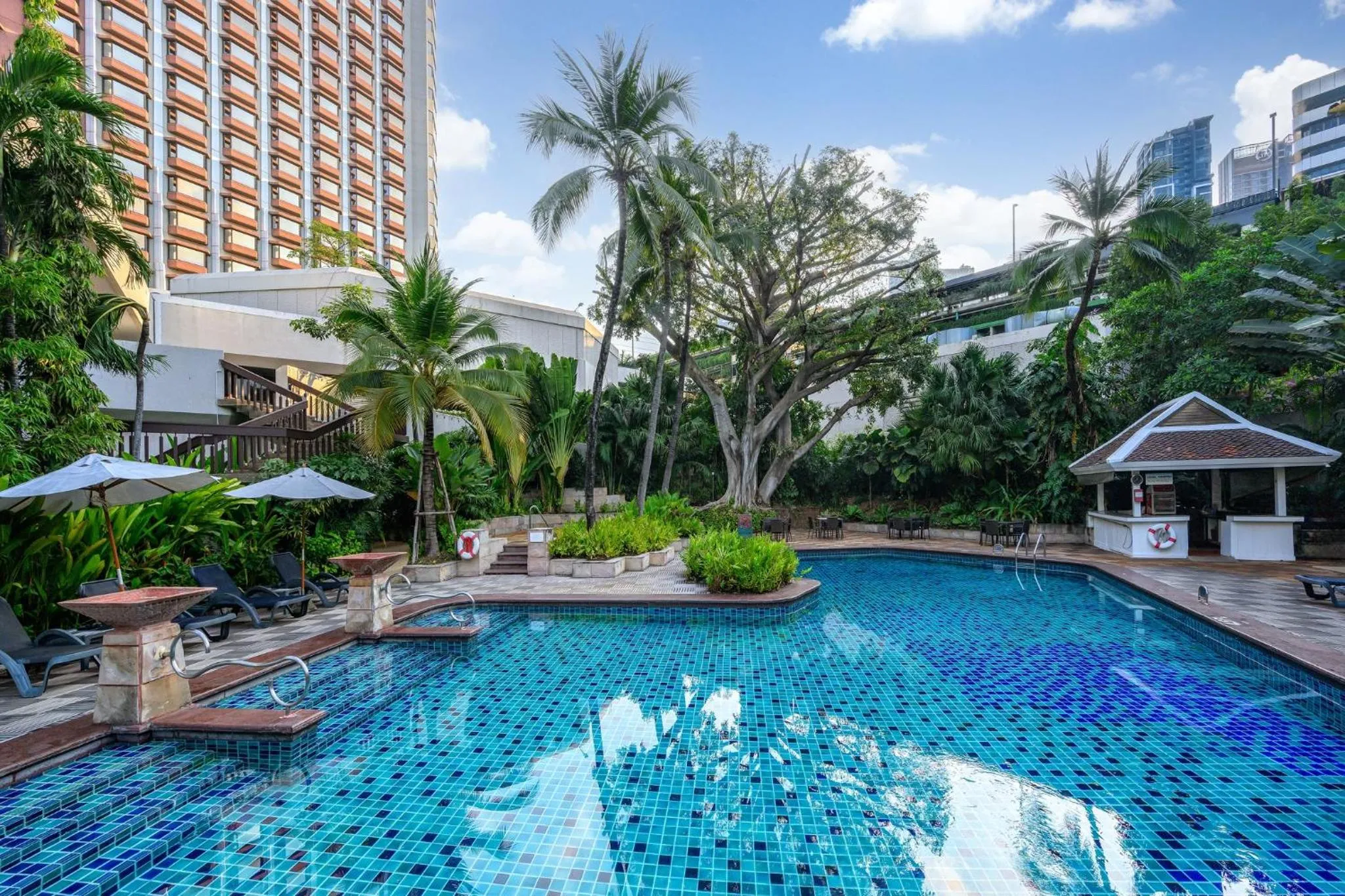 Swimming pool in Centara Grand at Central Plaza Ladprao Bangkok