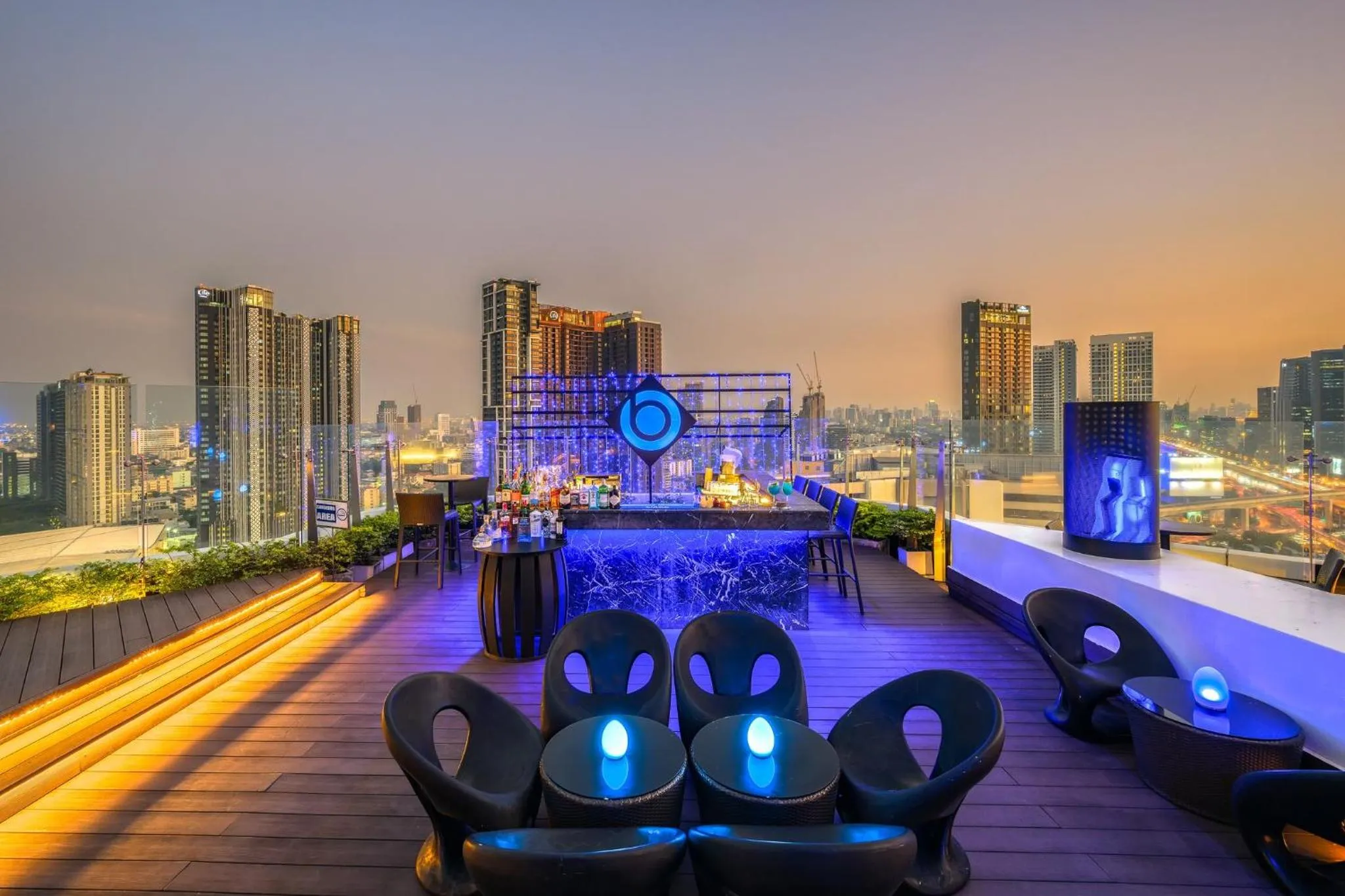 Restaurant/places to eat in Centara Grand at Central Plaza Ladprao Bangkok