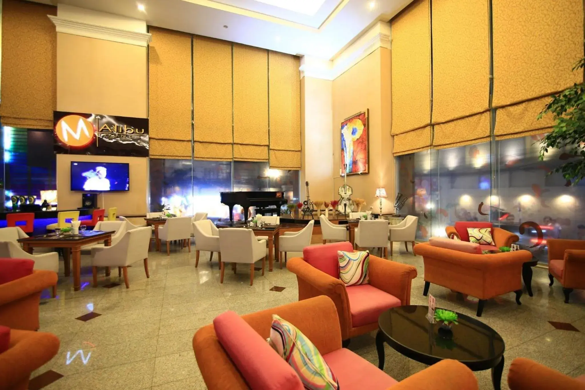 Restaurant/places to eat in Duangtawan Hotel Chiang Mai Restaurant/places to eat in Duangtawan Hotel Chiang Mai