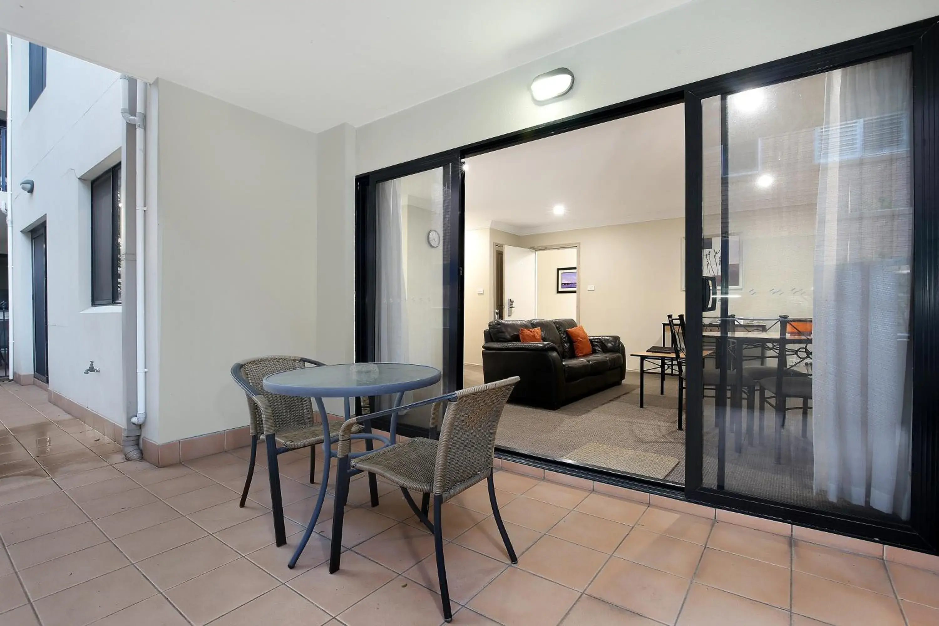 One-Bedroom Apartment in Wollongong Serviced Apartments One-Bedroom Apartment in Wollongong Serviced Apartments