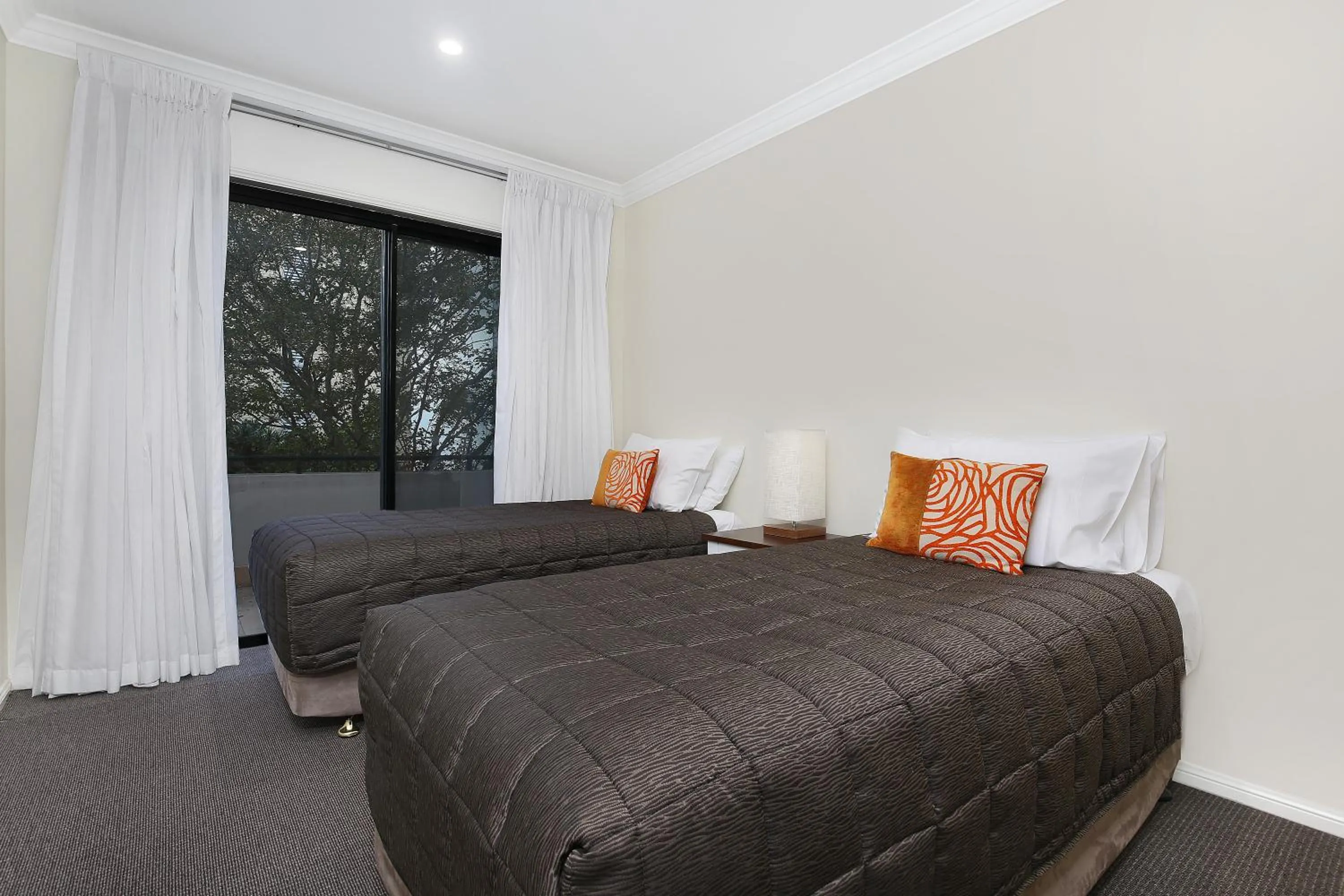 Photo of the whole room, Bed in Wollongong Serviced Apartments