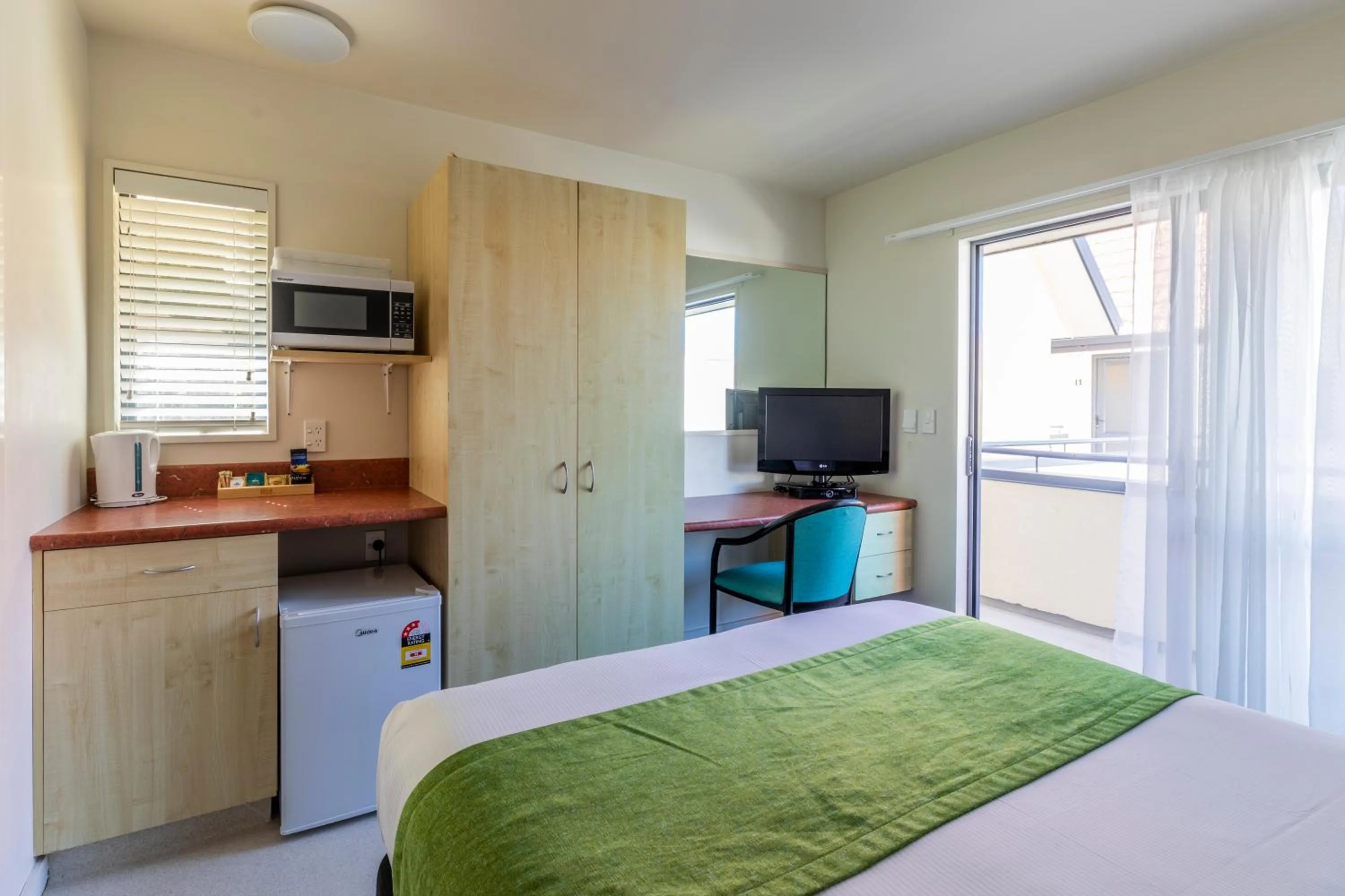 Photo of the whole room, Bed in Bella Vista Motel Wellington