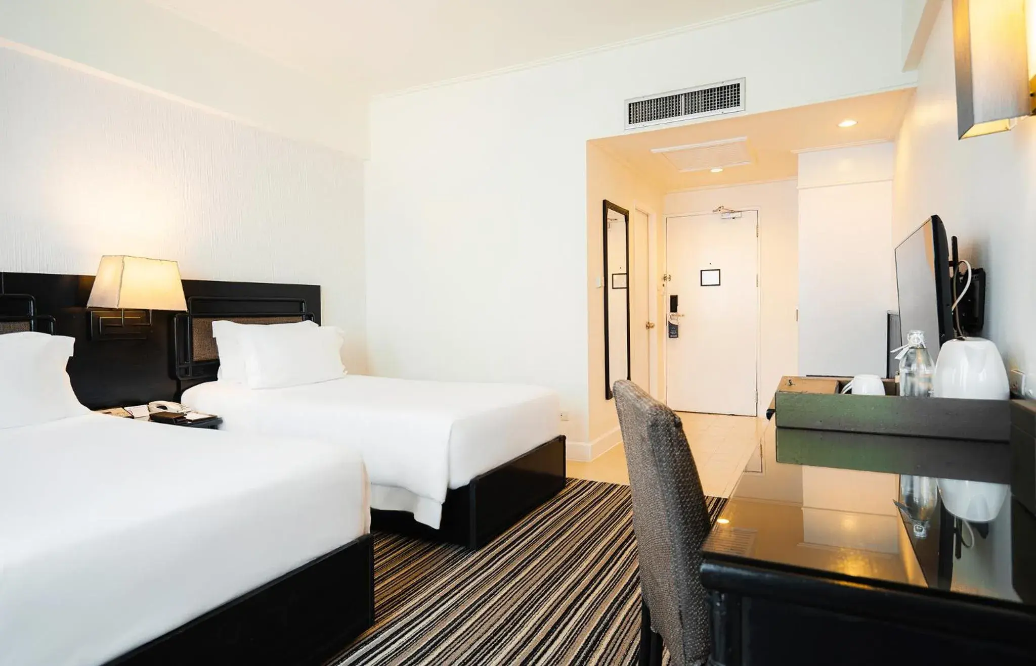 Bedroom, Bed in Centara Hotel Hat Yai Bedroom, Bed in Centara Hotel Hat Yai