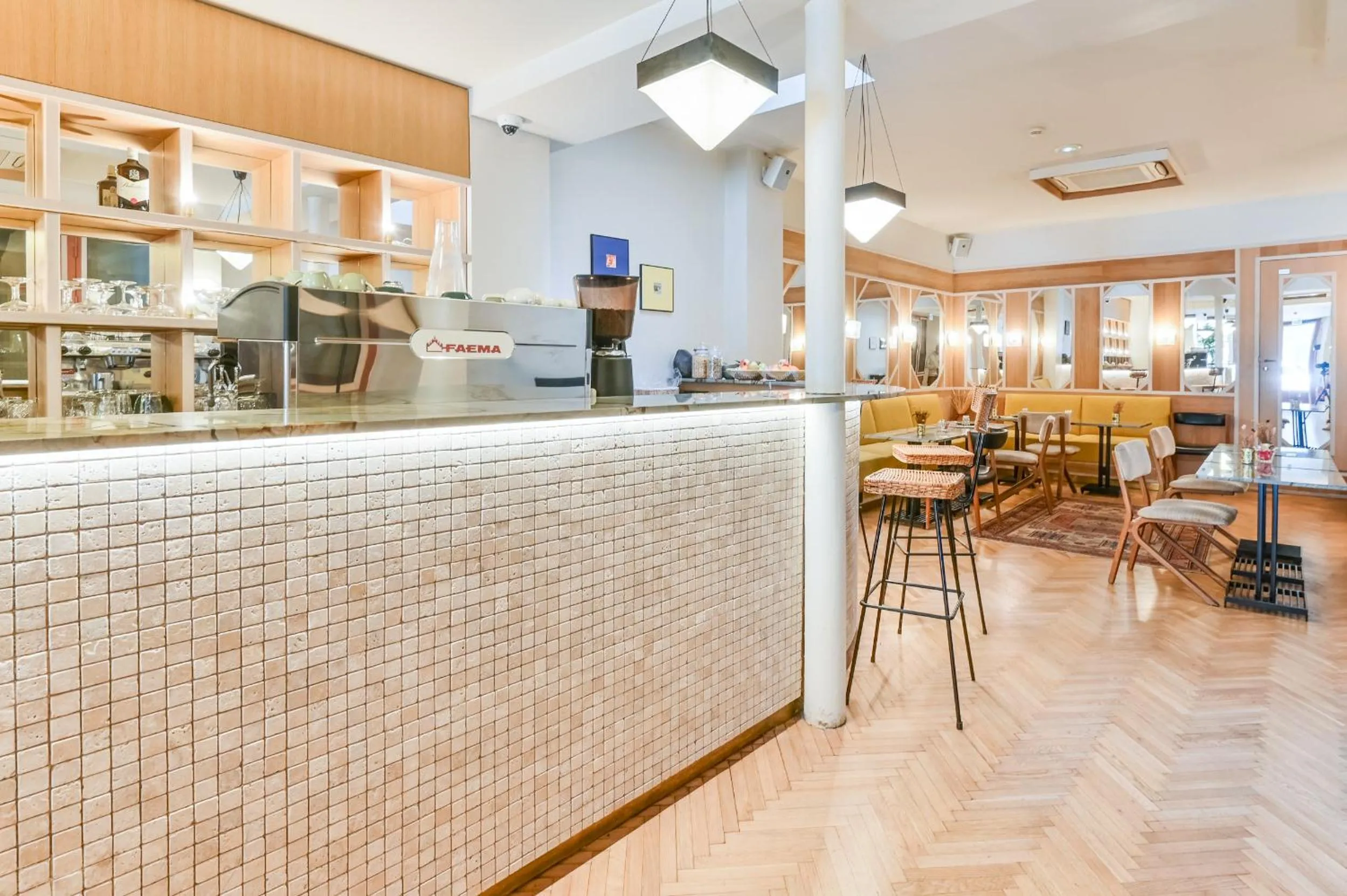 Hotel Habituel