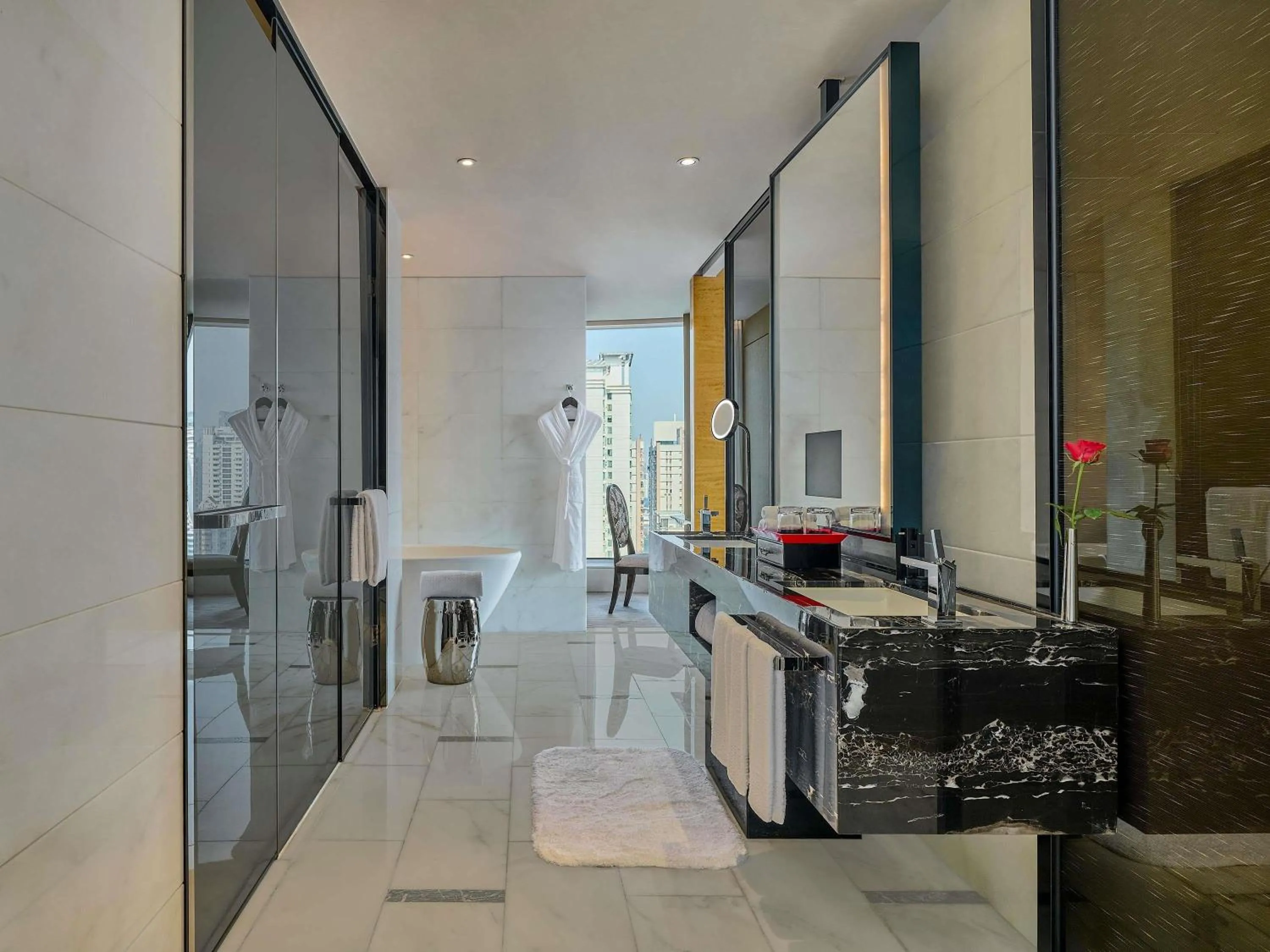 Bedroom in Sofitel Guangzhou Sunrich