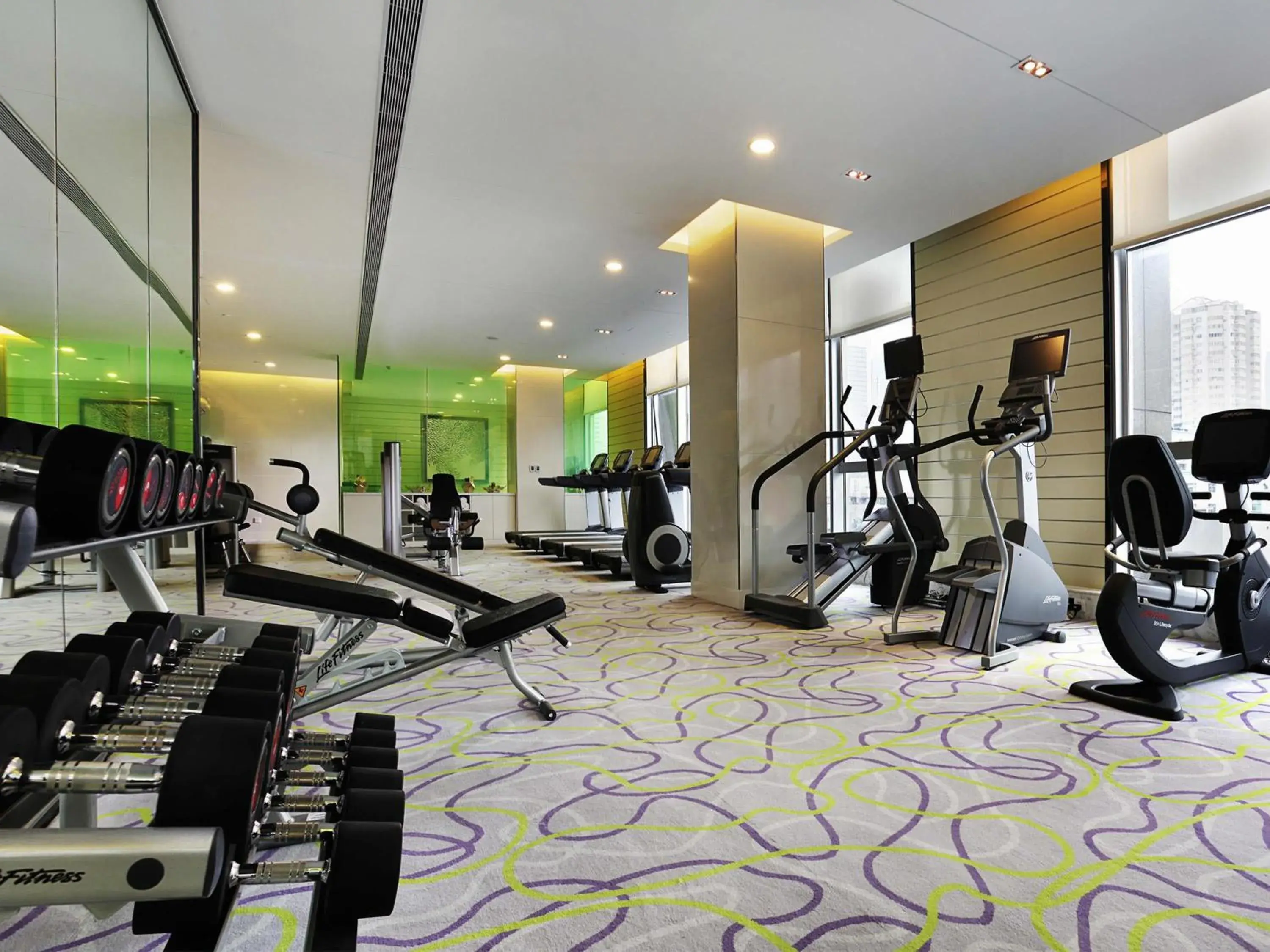 Fitness centre/facilities in Sofitel Guangzhou Sunrich Fitness centre/facilities in Sofitel Guangzhou Sunrich