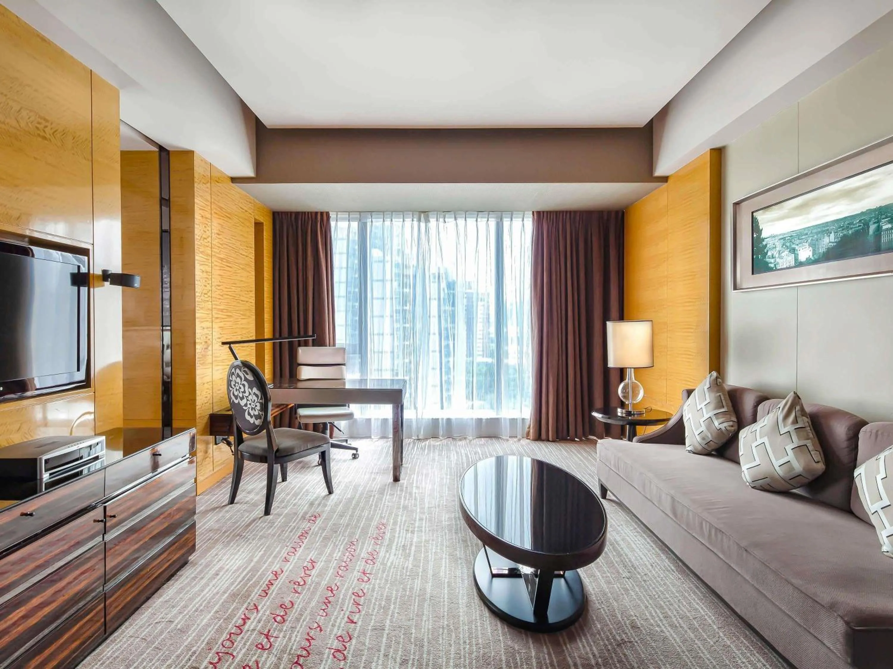 Bedroom in Sofitel Guangzhou Sunrich