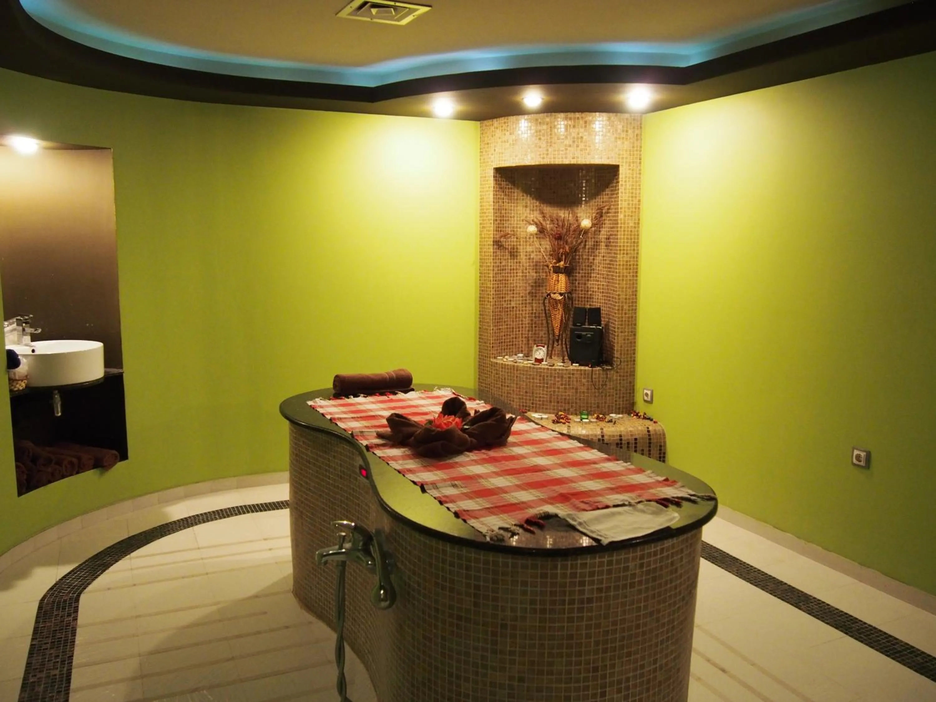Spa and wellness centre/facilities in Spa Hotel Ata