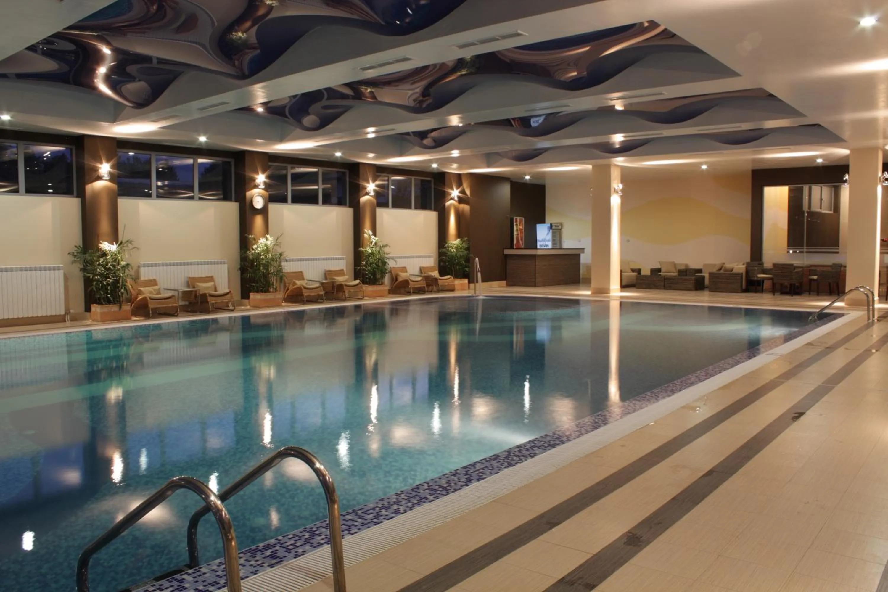 Swimming pool in Spa Hotel Ata