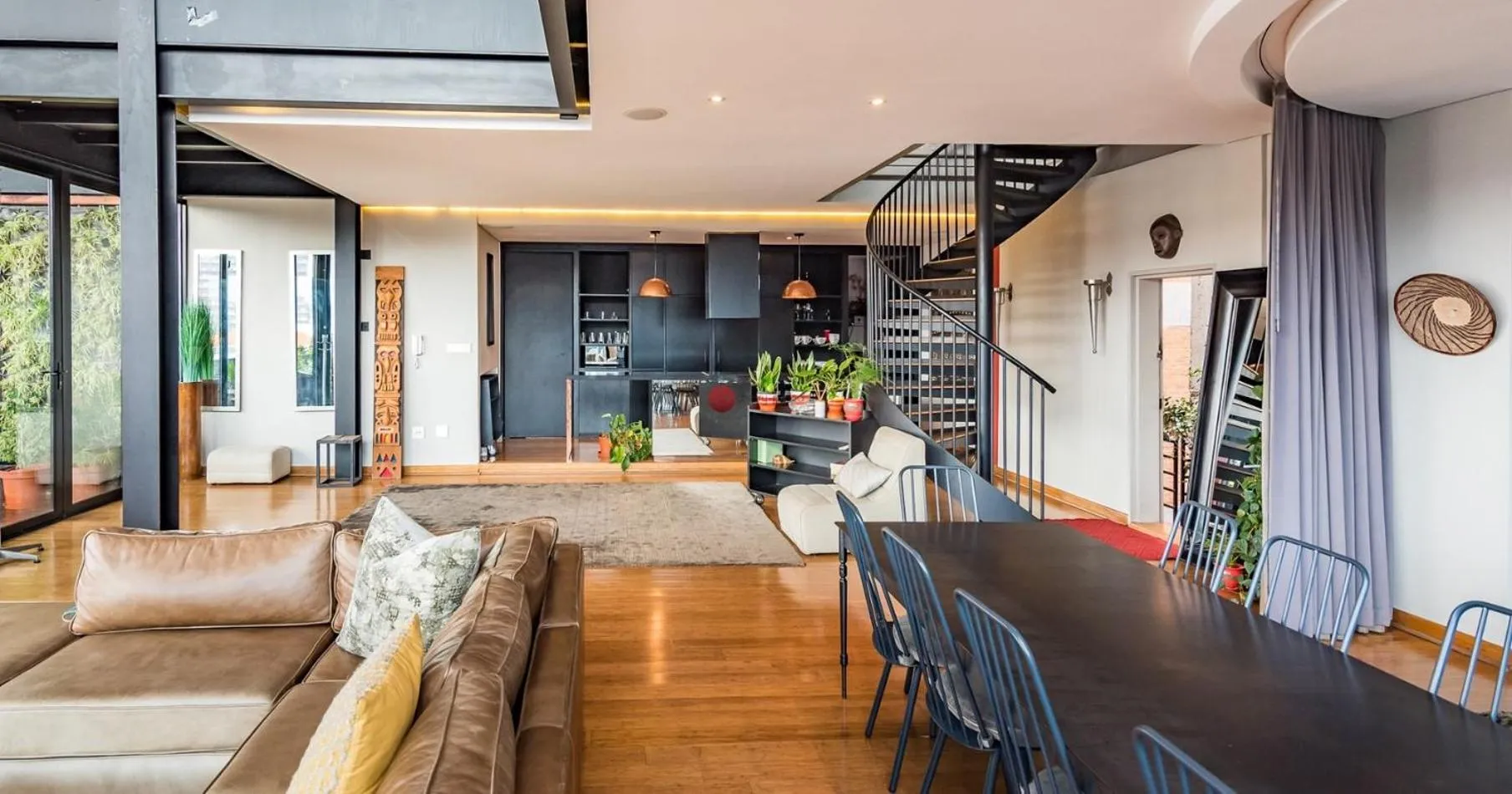 Lounge or bar in 12 Decades Art Hotel