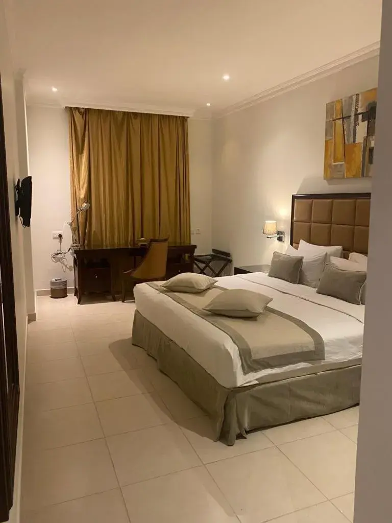 Bedroom, Bed in Corp Executive Hotel Doha Suites Bedroom, Bed in Corp Executive Hotel Doha Suites