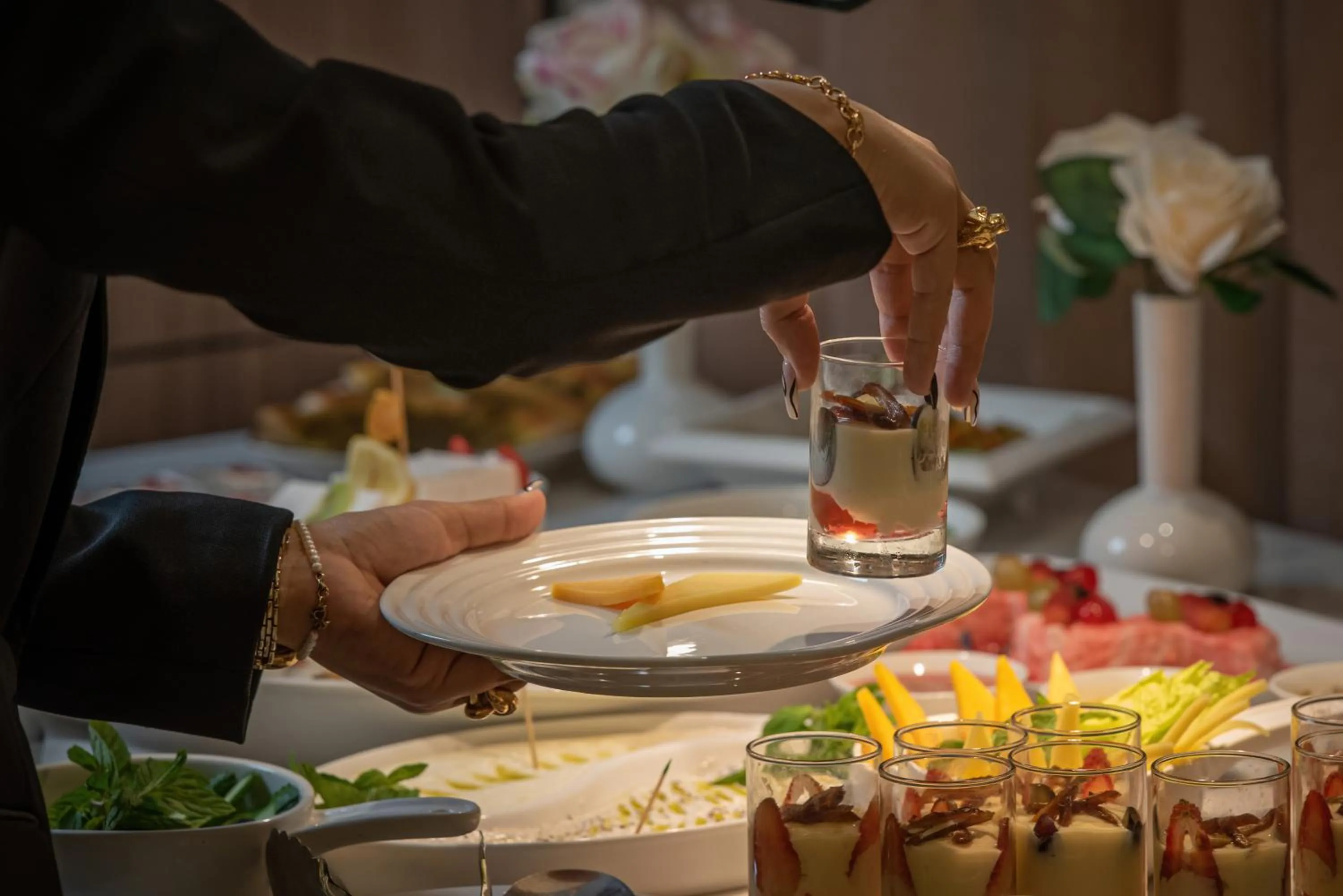 Food in Corp Executive Hotel Doha Suites