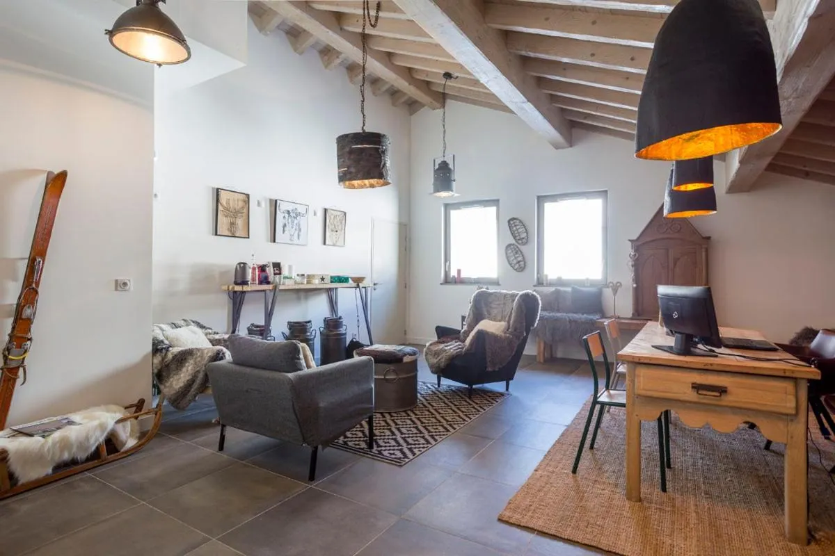 Seating area in TERRESENS - Le Hameau de Barthélémy