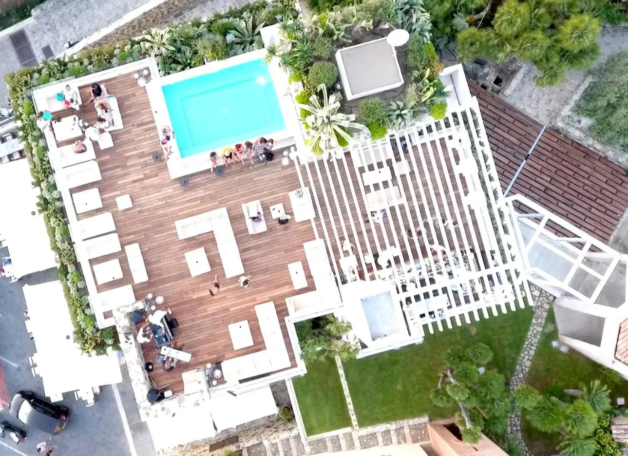 Ngonia Bay Boutique Hotel