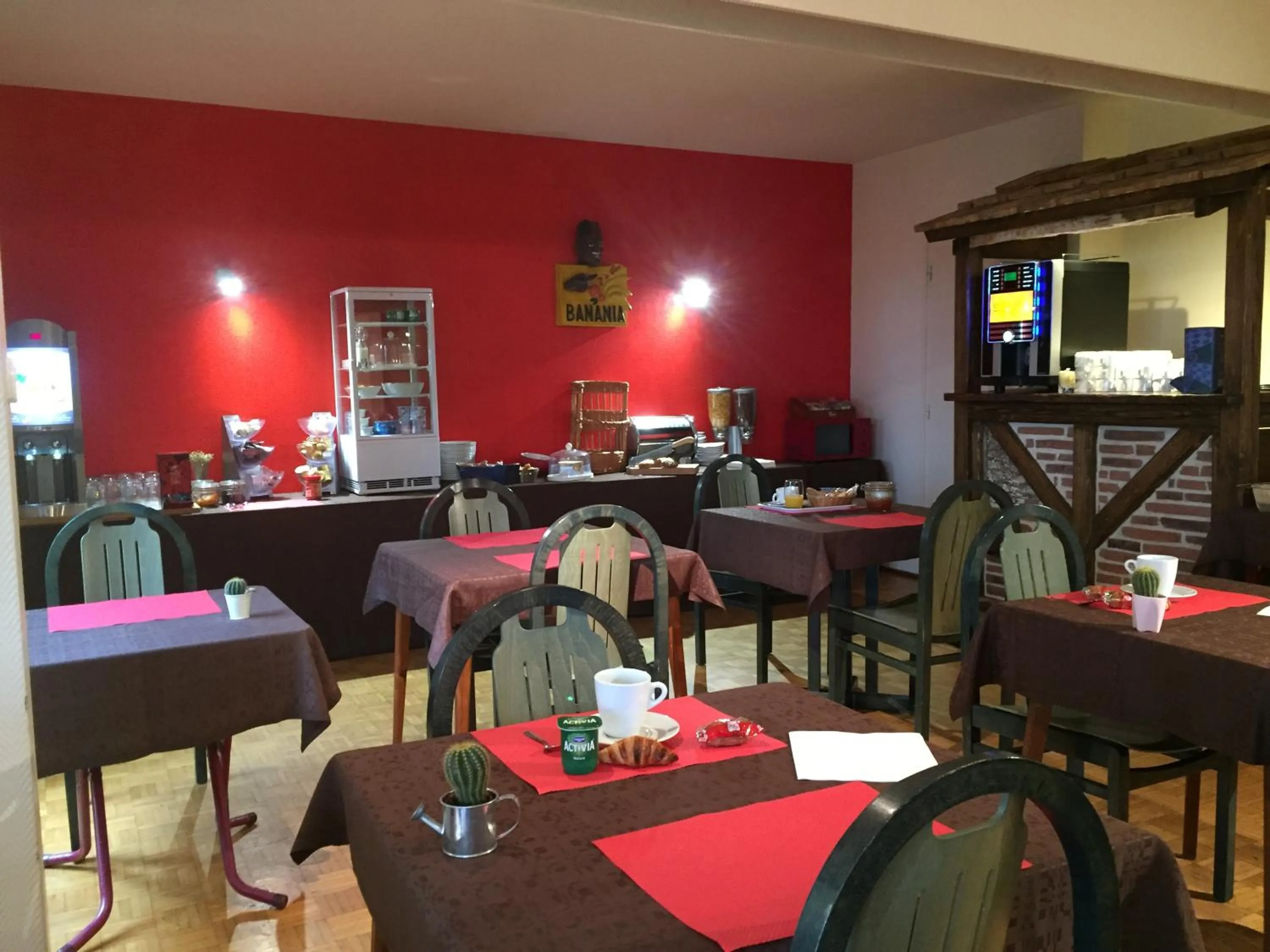 Continental breakfast in Le Pavillon