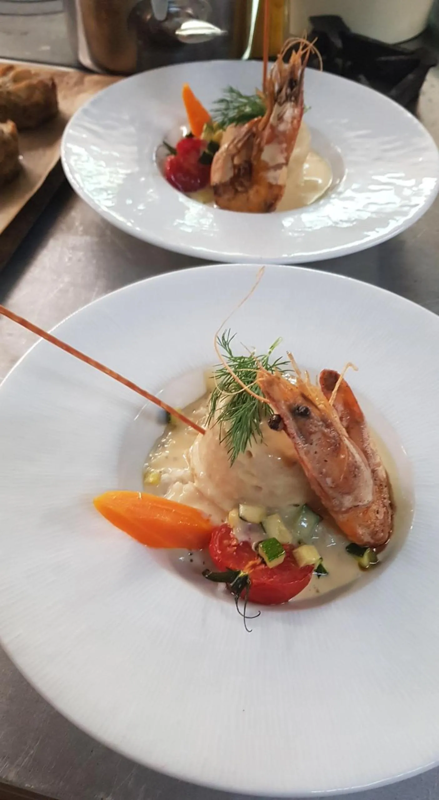 Restaurant/places to eat in Le Pavillon