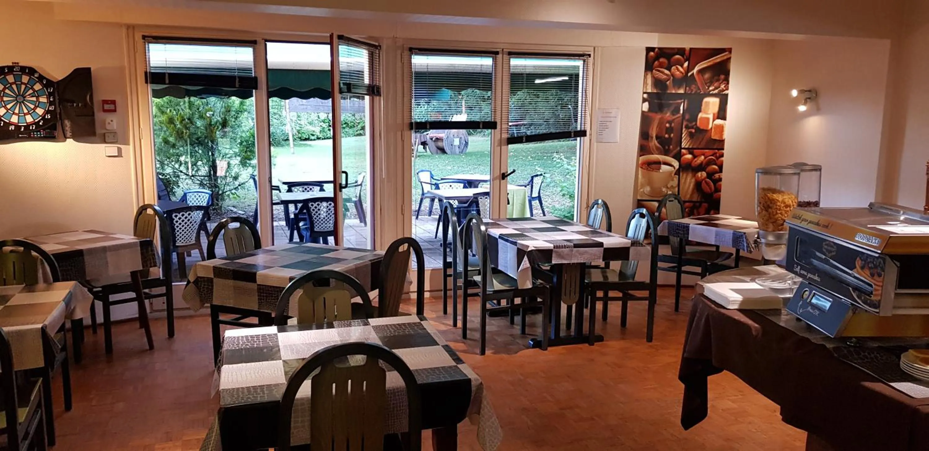 Breakfast in Le Pavillon