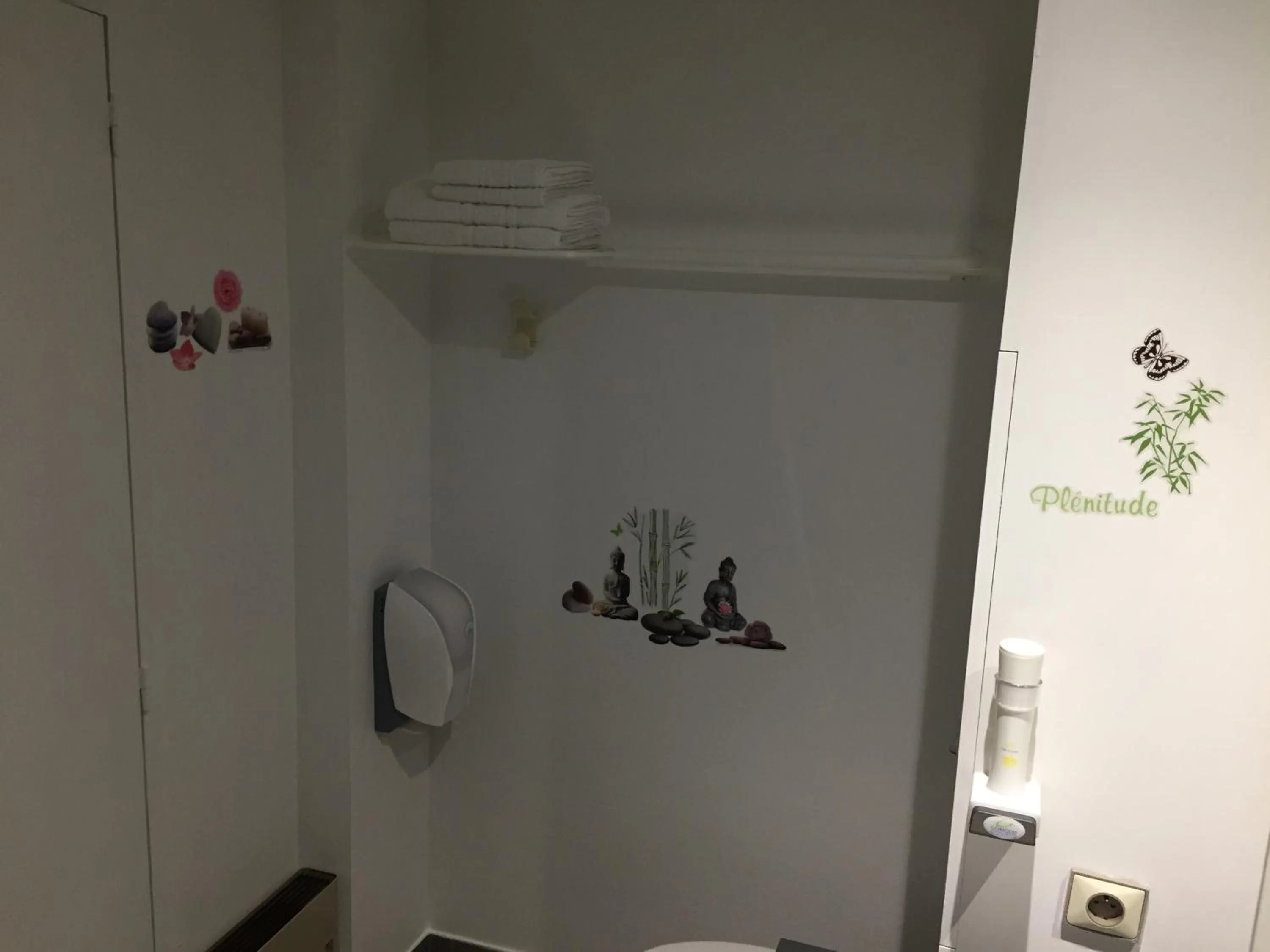 Bathroom in Le Pavillon